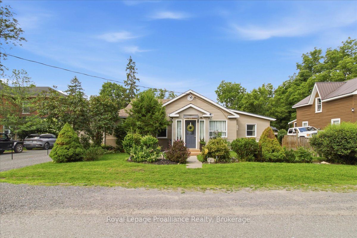 21 North Hastings Avenue, Marmora and Lake, ON K0K 2M0