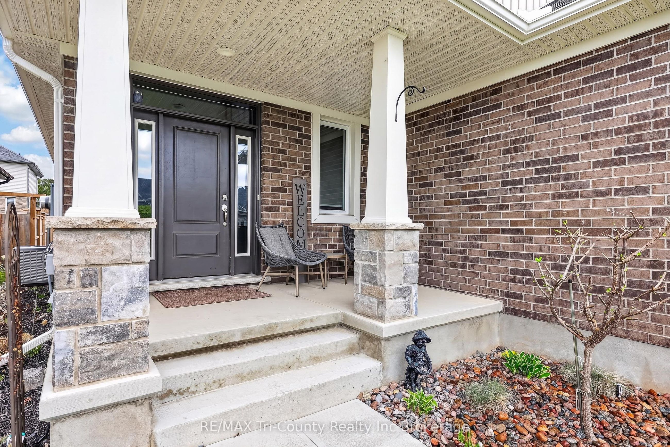 150 Denrich Avenue, Tillsonburg, ON N4G 0H3 photo 3