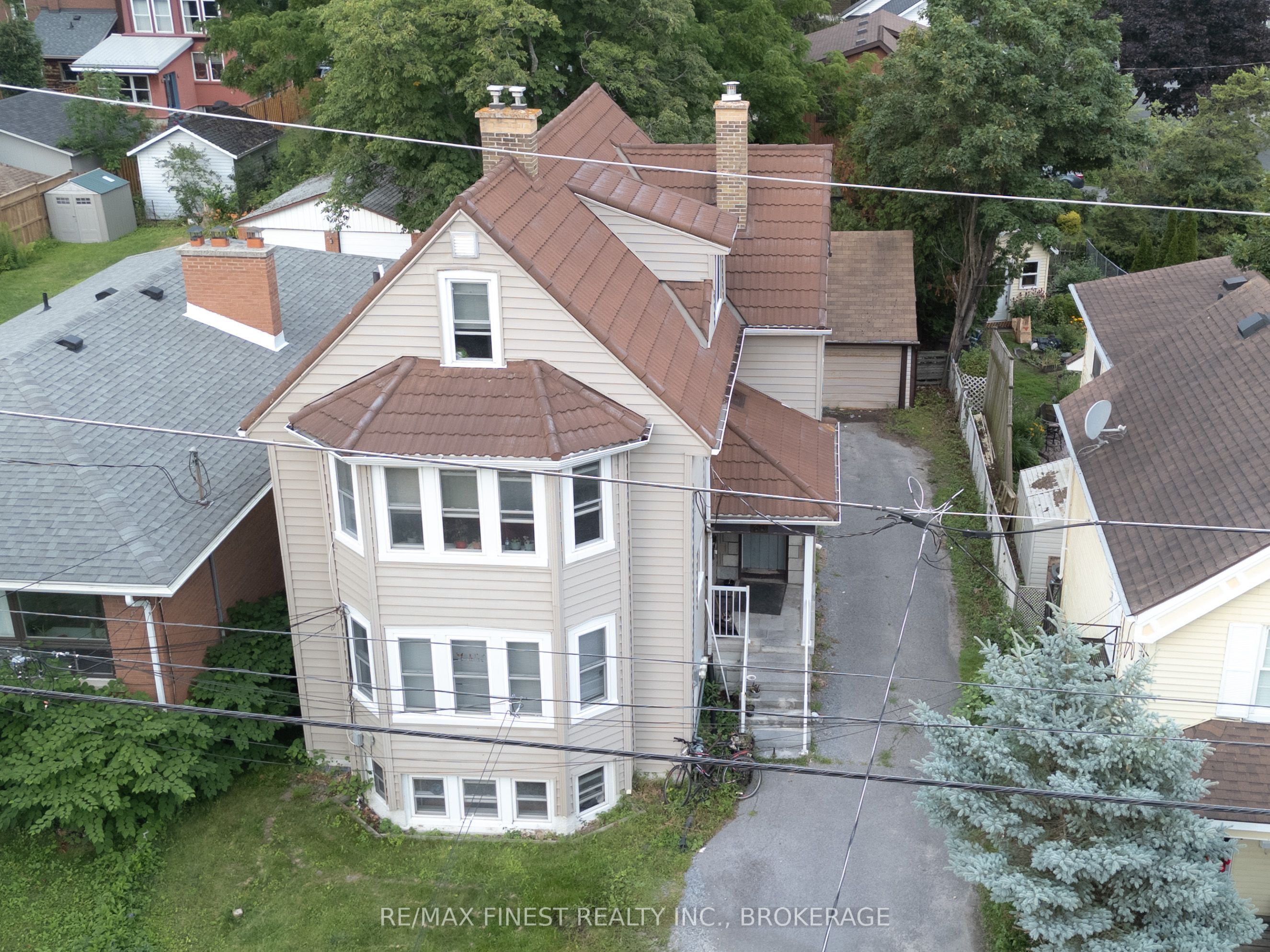 63 Pembroke Street, Kingston, ON K7L 4N6 photo 2