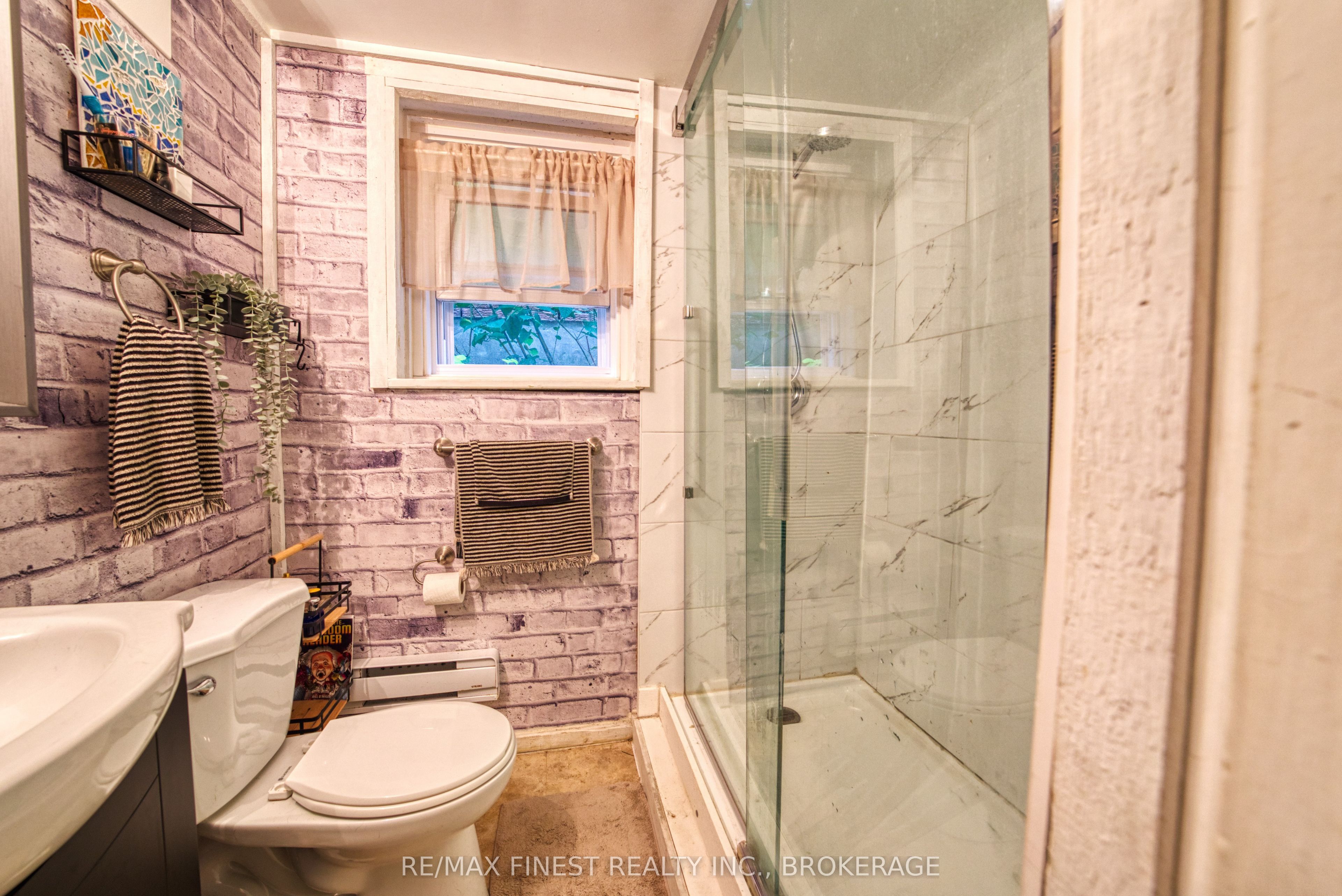 63 Pembroke Street, Kingston, ON K7L 4N6 photo 5