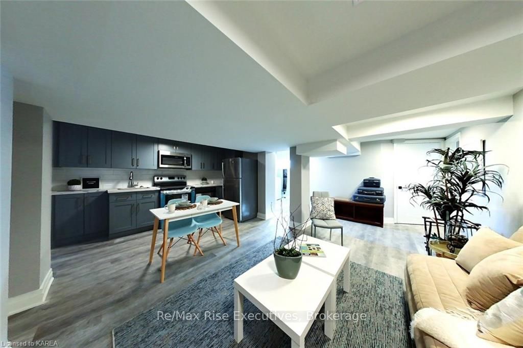 38 Ruskin Street 2, Kingston, ON K7K 2N3 photo 2