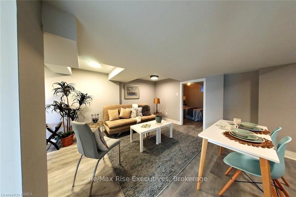 38 Ruskin Street 2, Kingston, ON K7K 2N3 photo 4