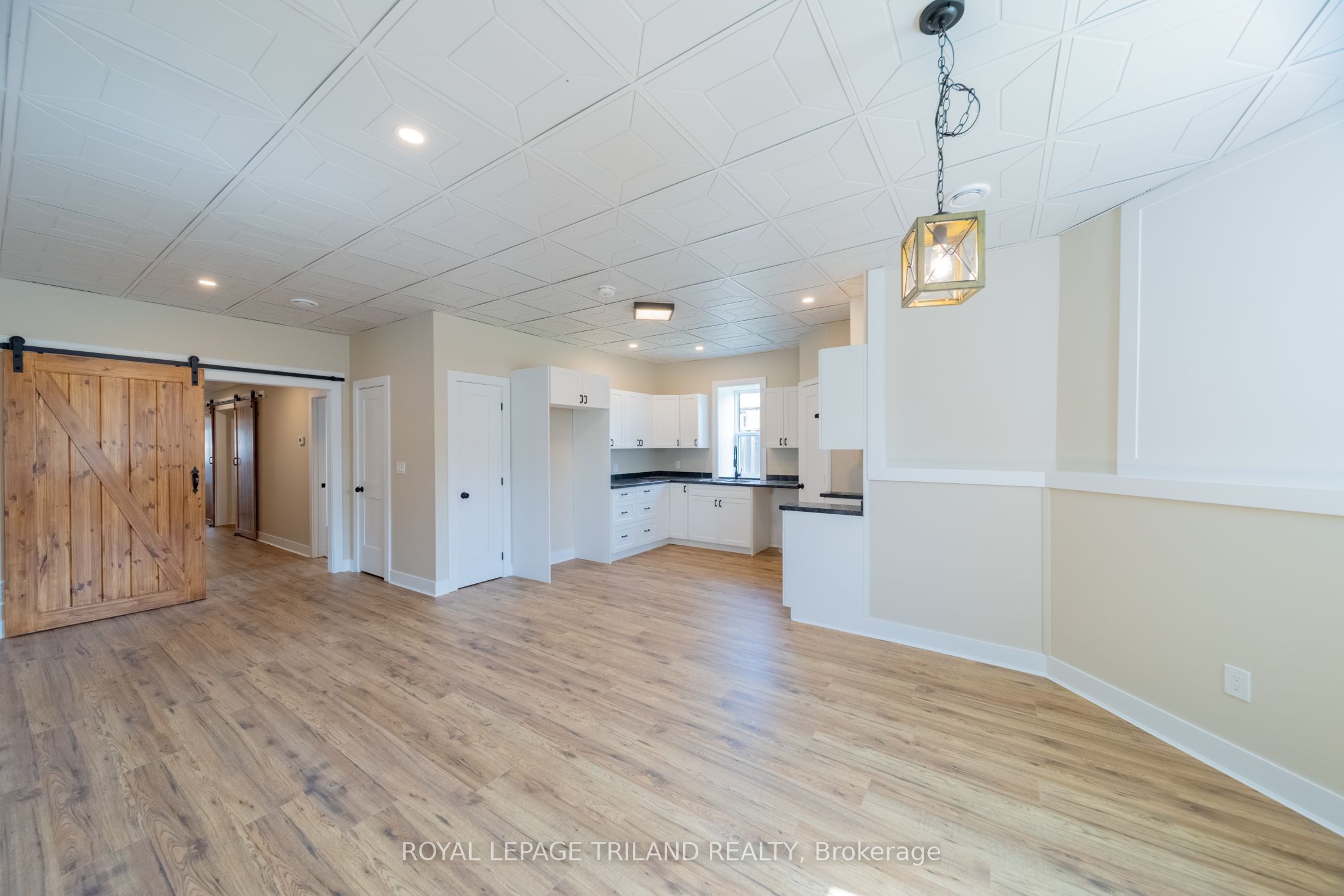 27775 Kerwood Road, Adelaide Metcalfe, ON N0M 2B0 photo 2