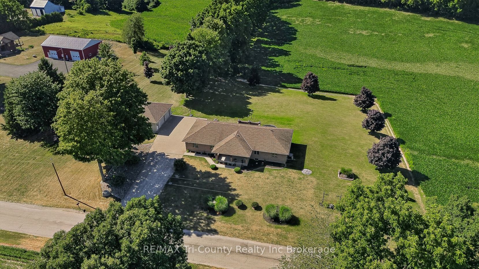 1721 Concession 10 Road, Norfolk, ON N0E 1G0 photo 2