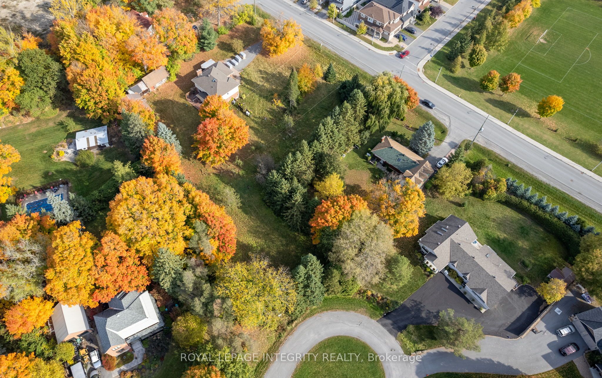 18 Howard Court, Barrhaven, ON K2J 3Z8 photo 4