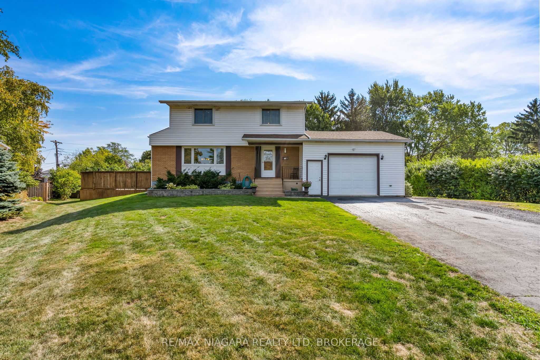 28 Thorncrest Road, Port Colborne, ON L3K 5C6