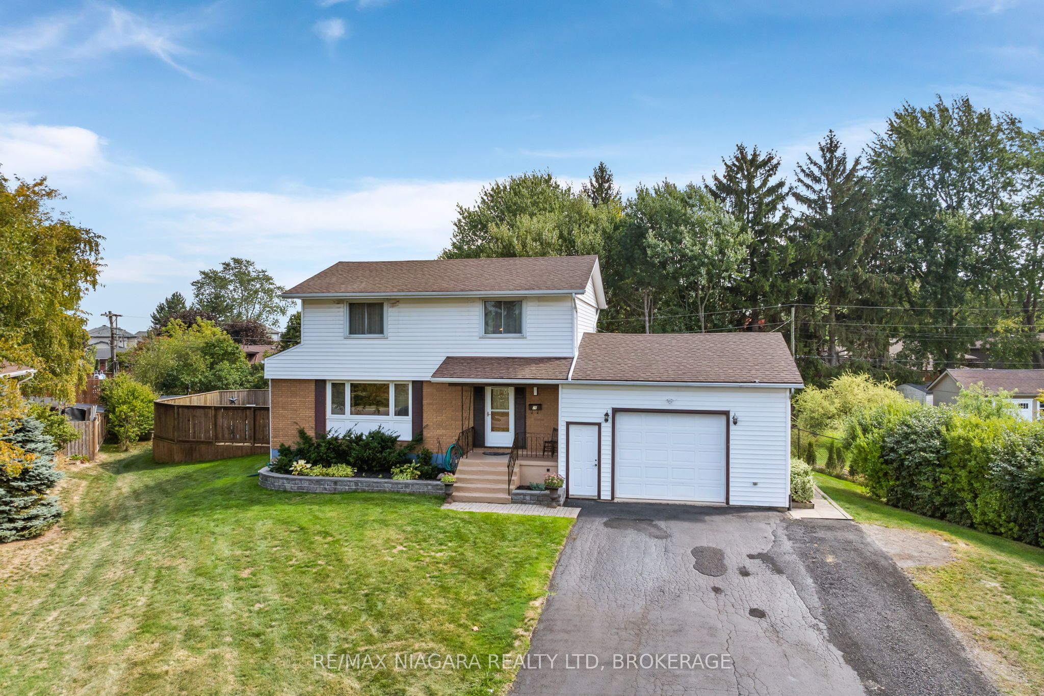 28 Thorncrest Road, Port Colborne, ON L3K 5C6 photo 2