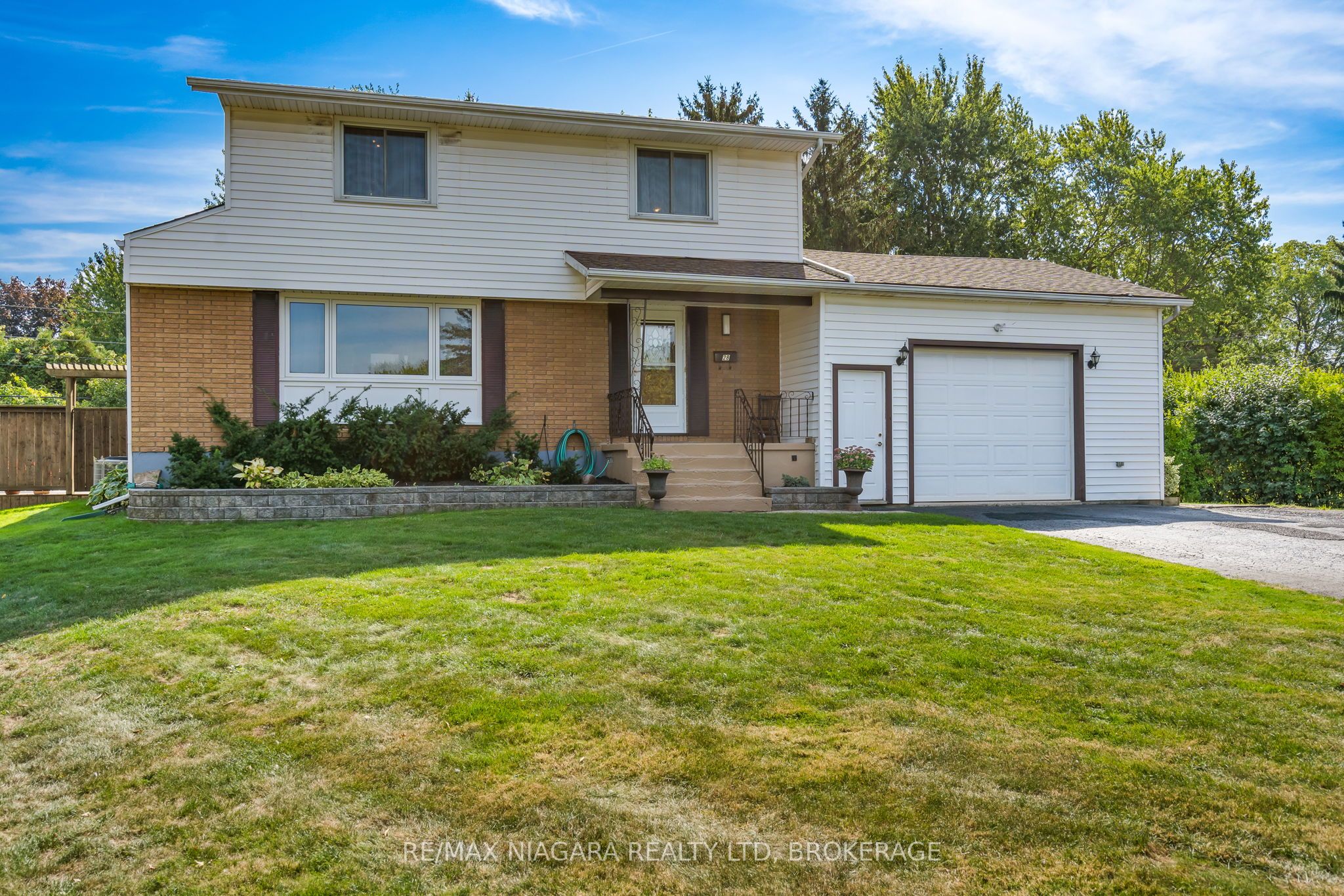 28 Thorncrest Road, Port Colborne, ON L3K 5C6 photo 3
