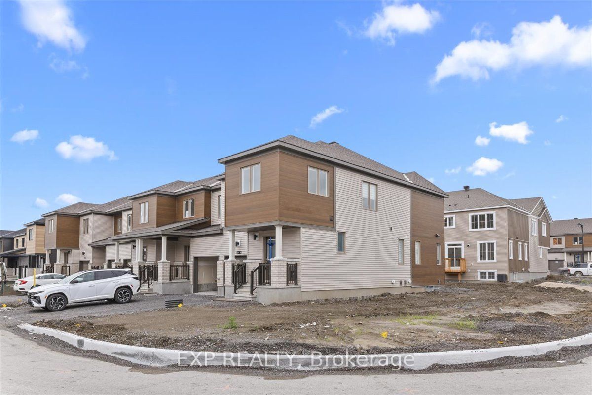 246 Catnip Crescent, Kanata, ON K2W 0P5 photo 2