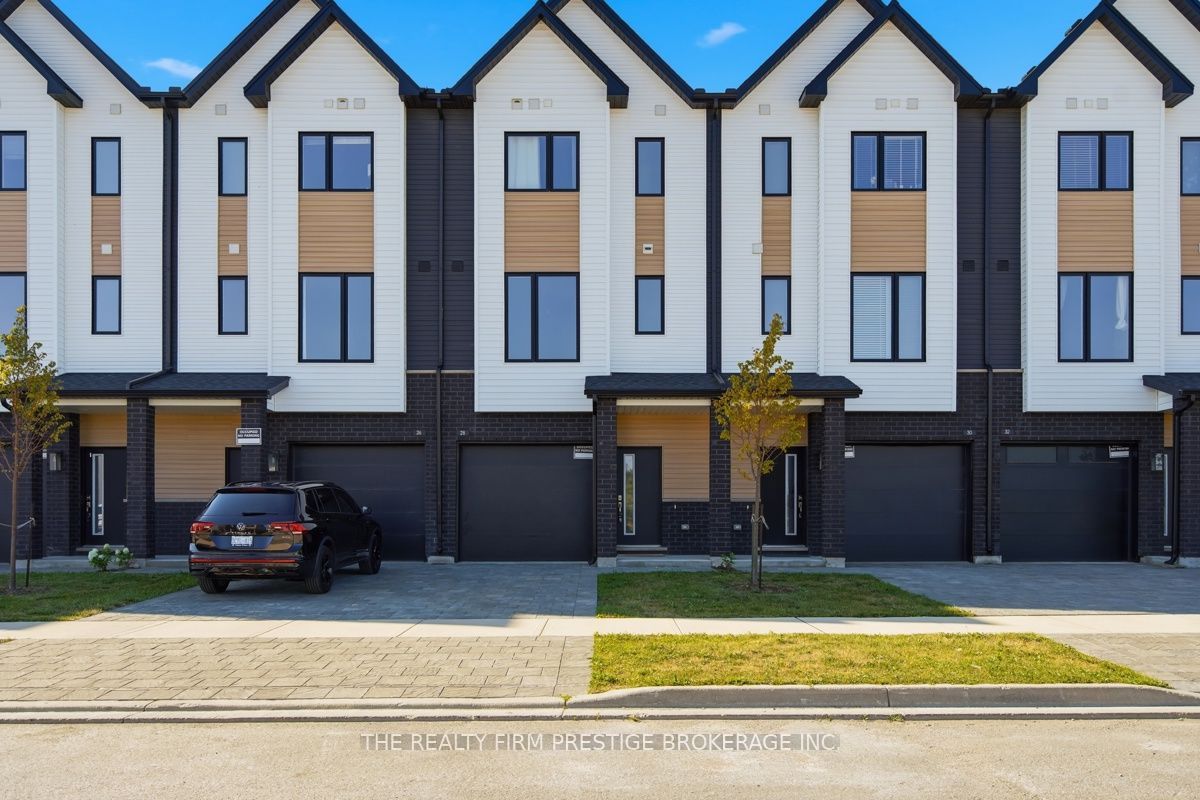 1595 Capri Crescent 28, London North, ON N6G 3P2