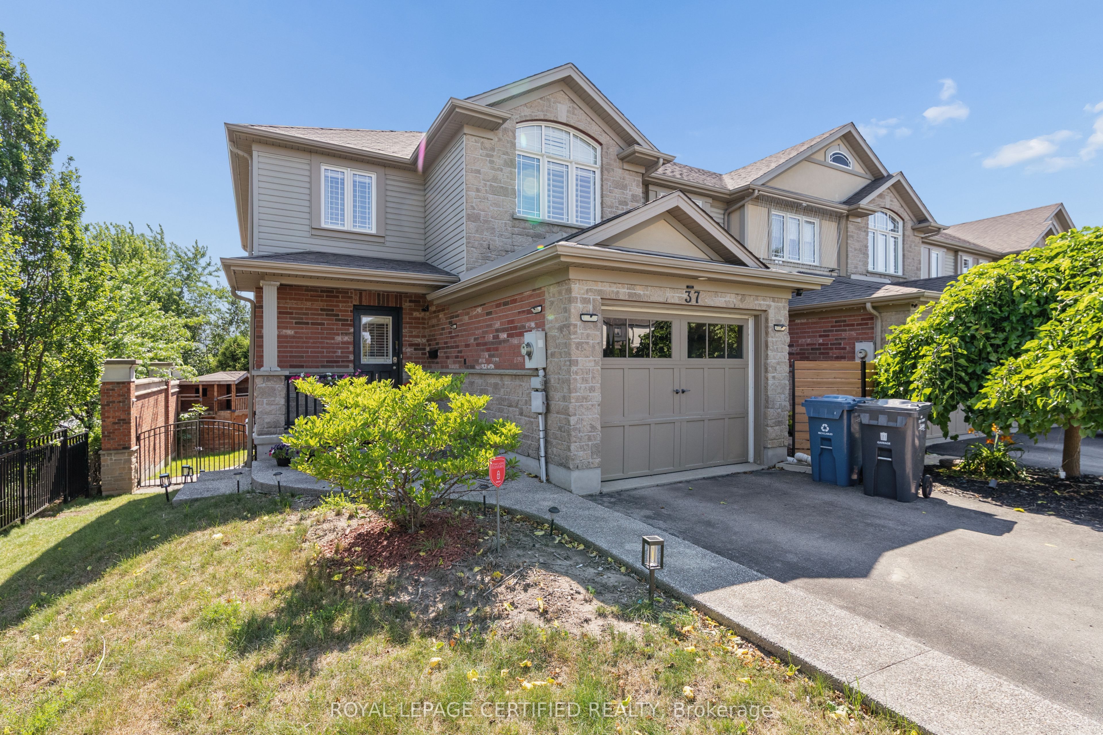 37 Wilkie Crescent, Guelph, ON N1L 0B1