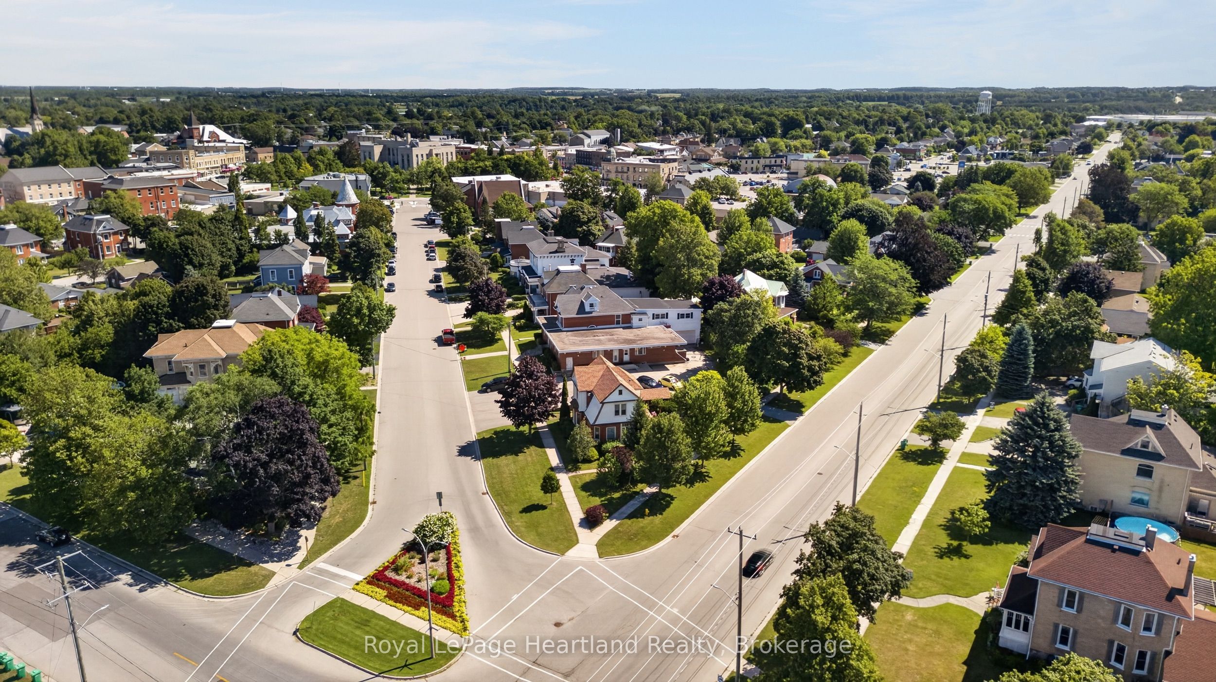 85 Montreal Street, Goderich, ON N7A 2G5 photo 2