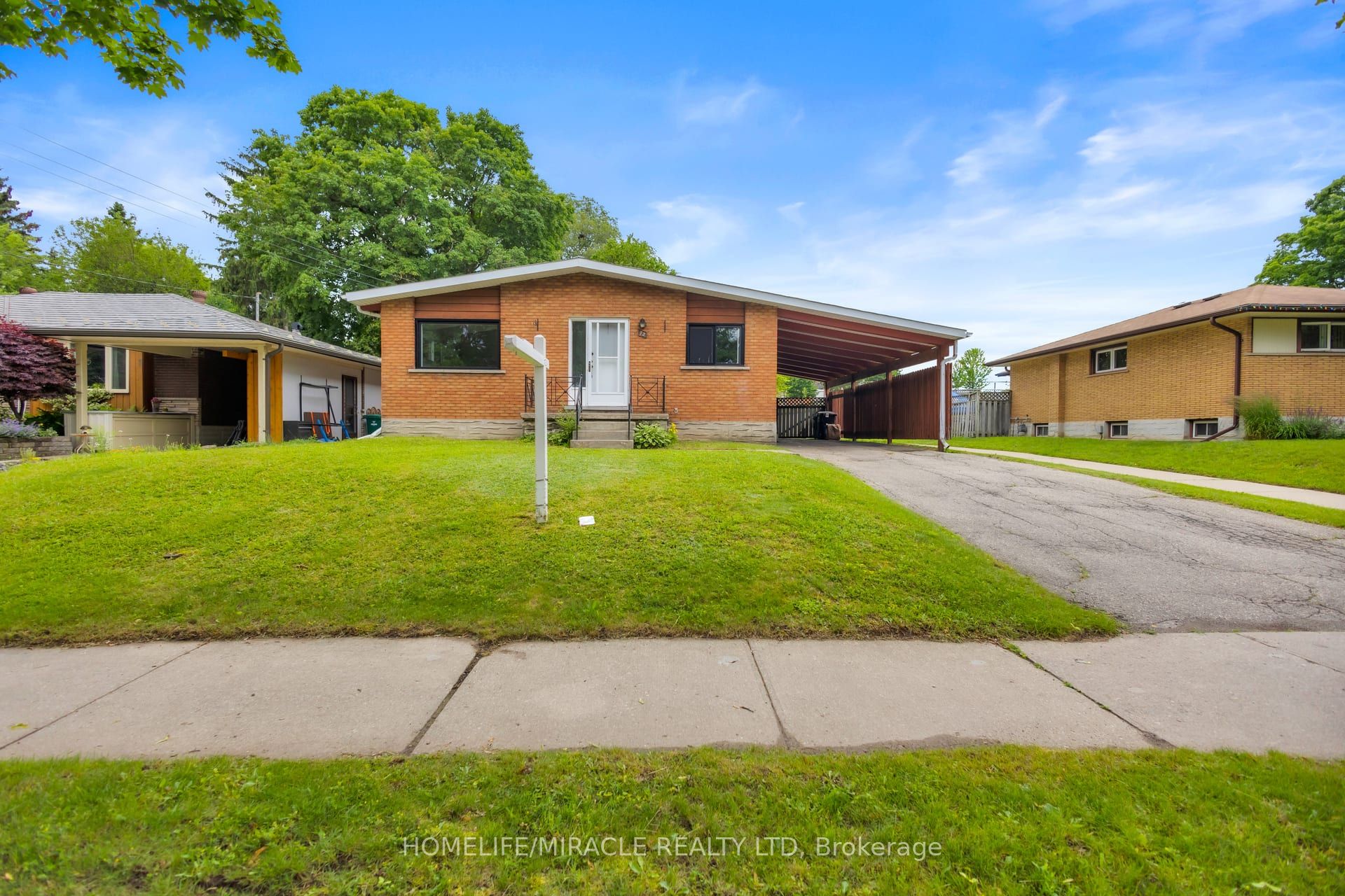 72 Massey Avenue, Kitchener, ON N2C 1M3 photo 2