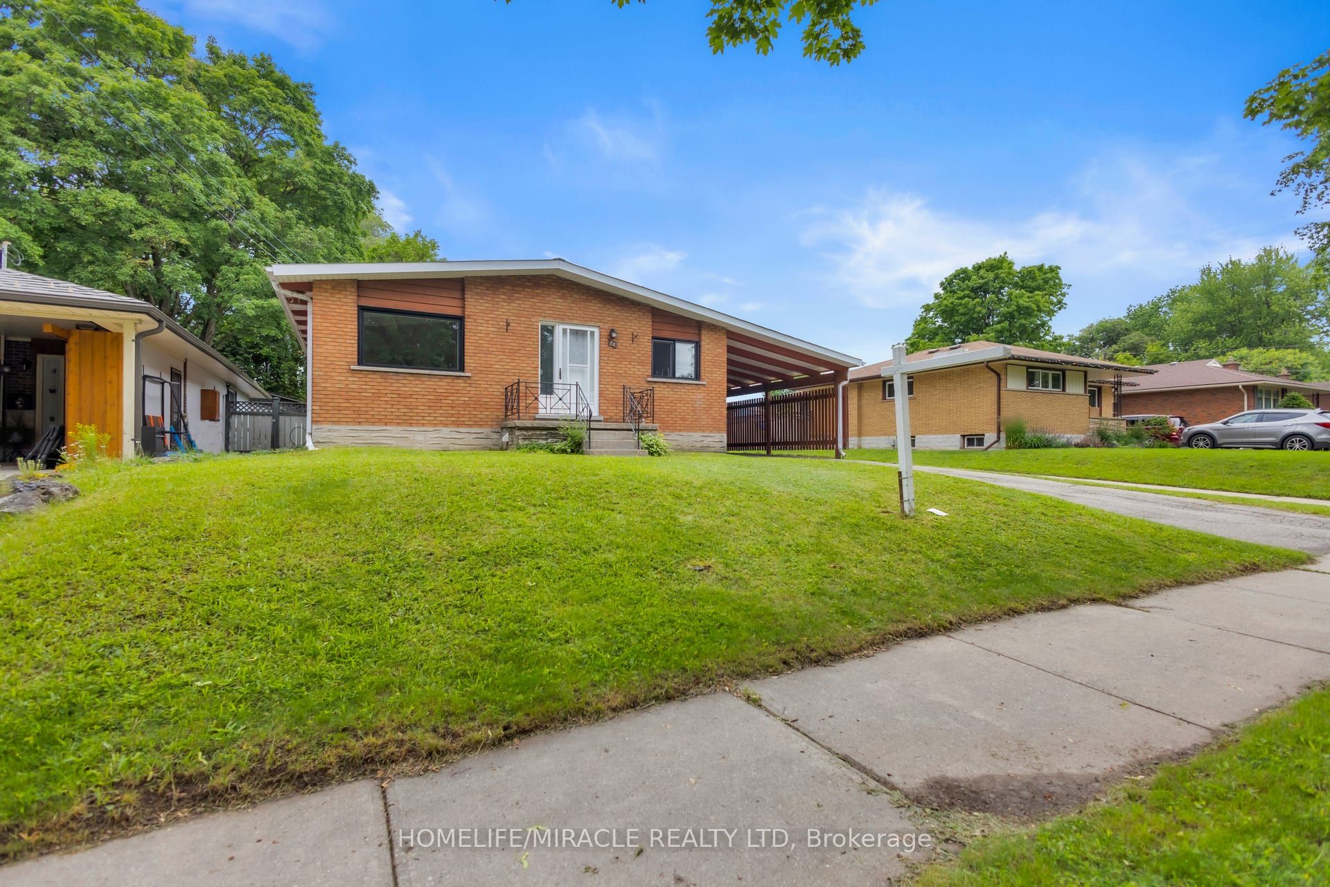 72 Massey Avenue, Kitchener, ON N2C 1M3 photo 3