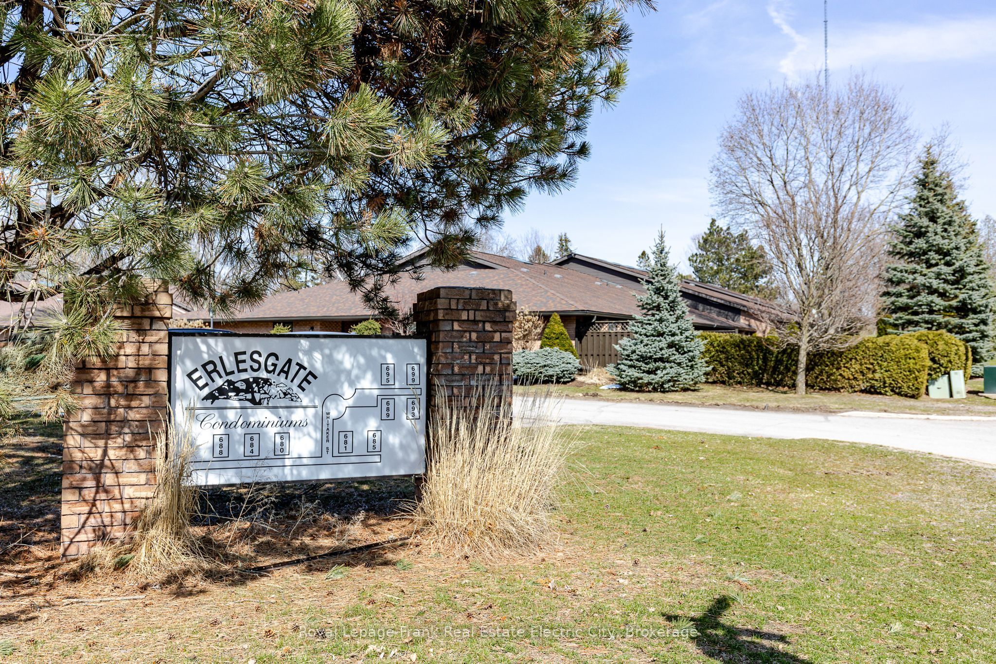685 Whitaker Street 6, Peterborough, ON K9H 7K3 photo 3