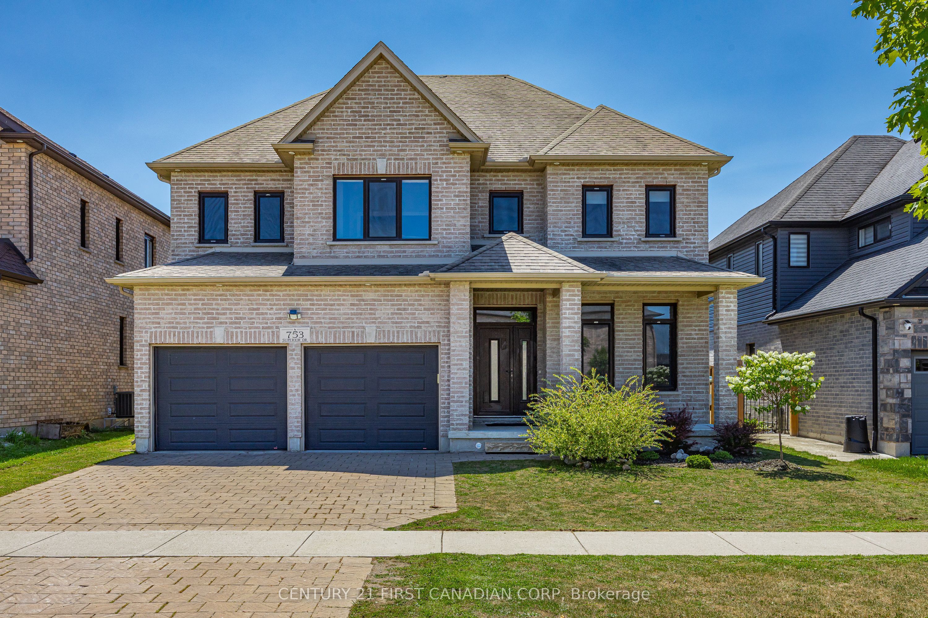 753 Superior Drive, London North, ON N5X 3Z1