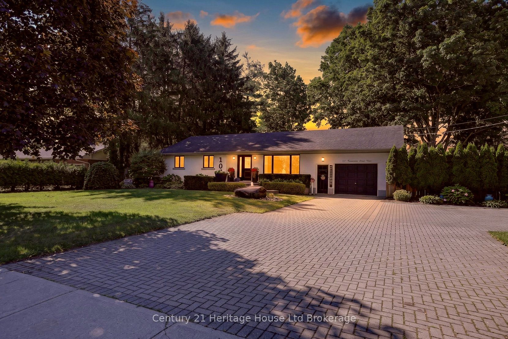 105 Concession Street W, Tillsonburg, ON N4G 1R8