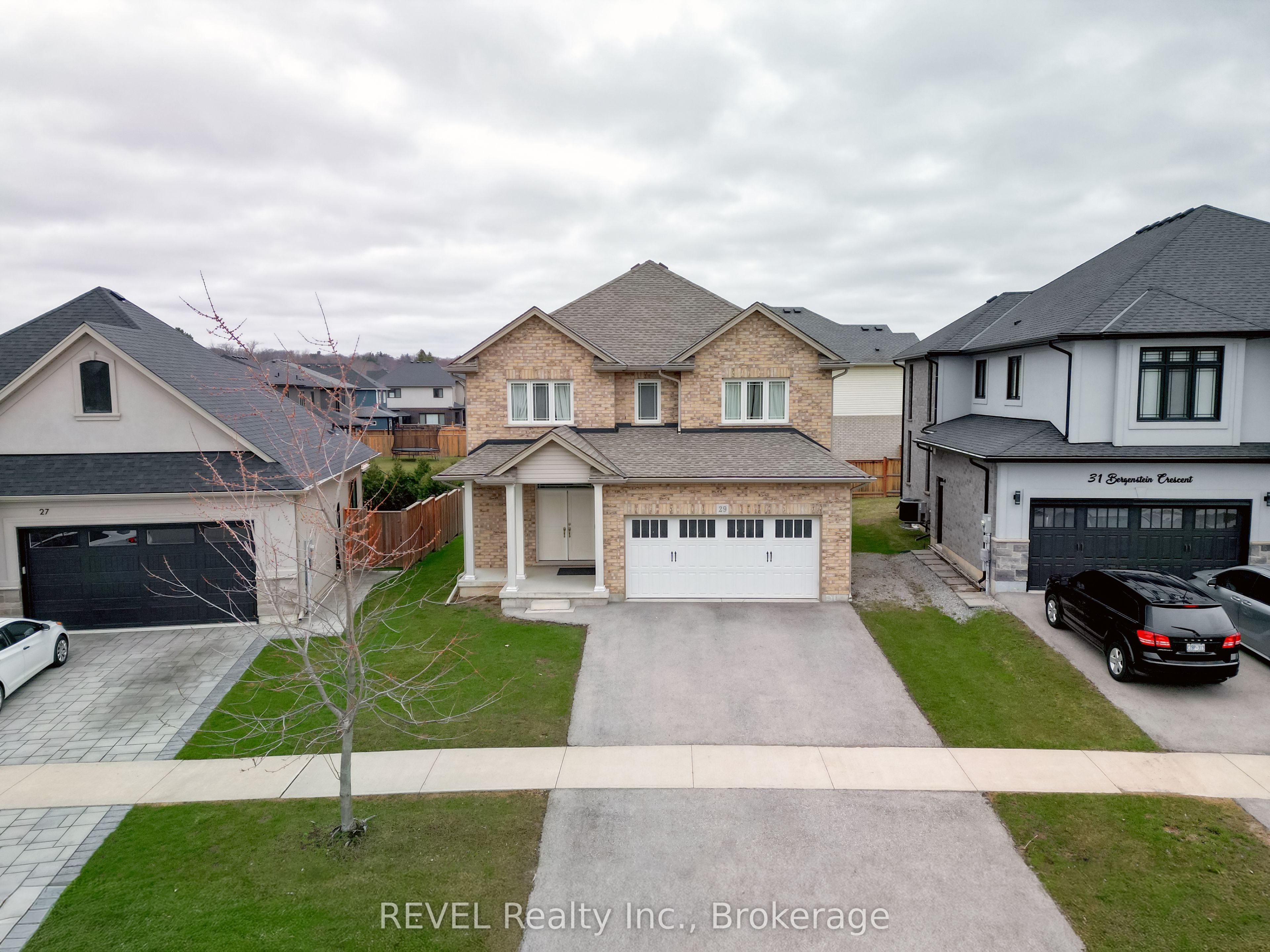 29 BERGENSTEIN Crescent, Pelham, ON L0S 1E6