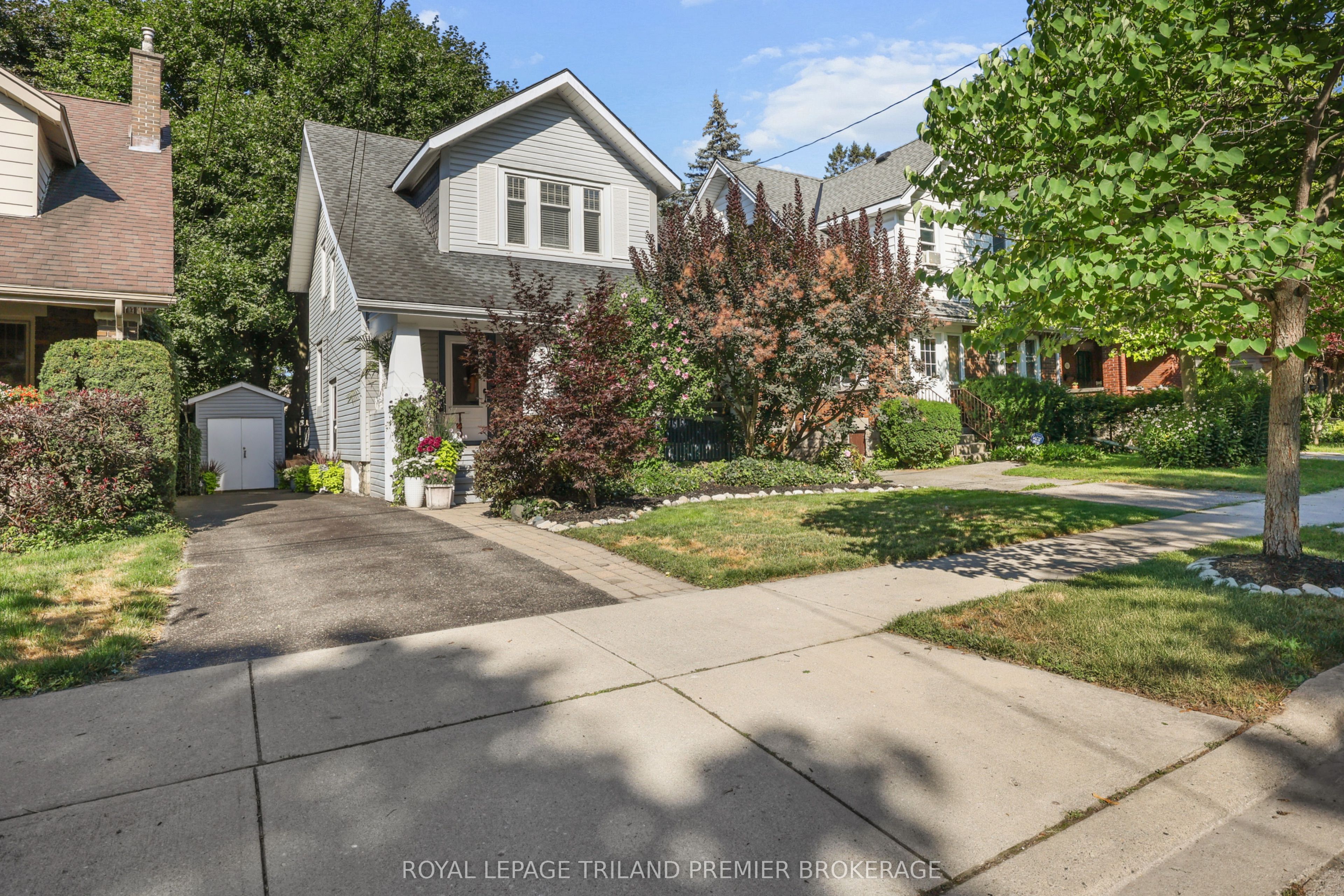 127 Thornton Avenue, London East, ON N5Y 2Y6