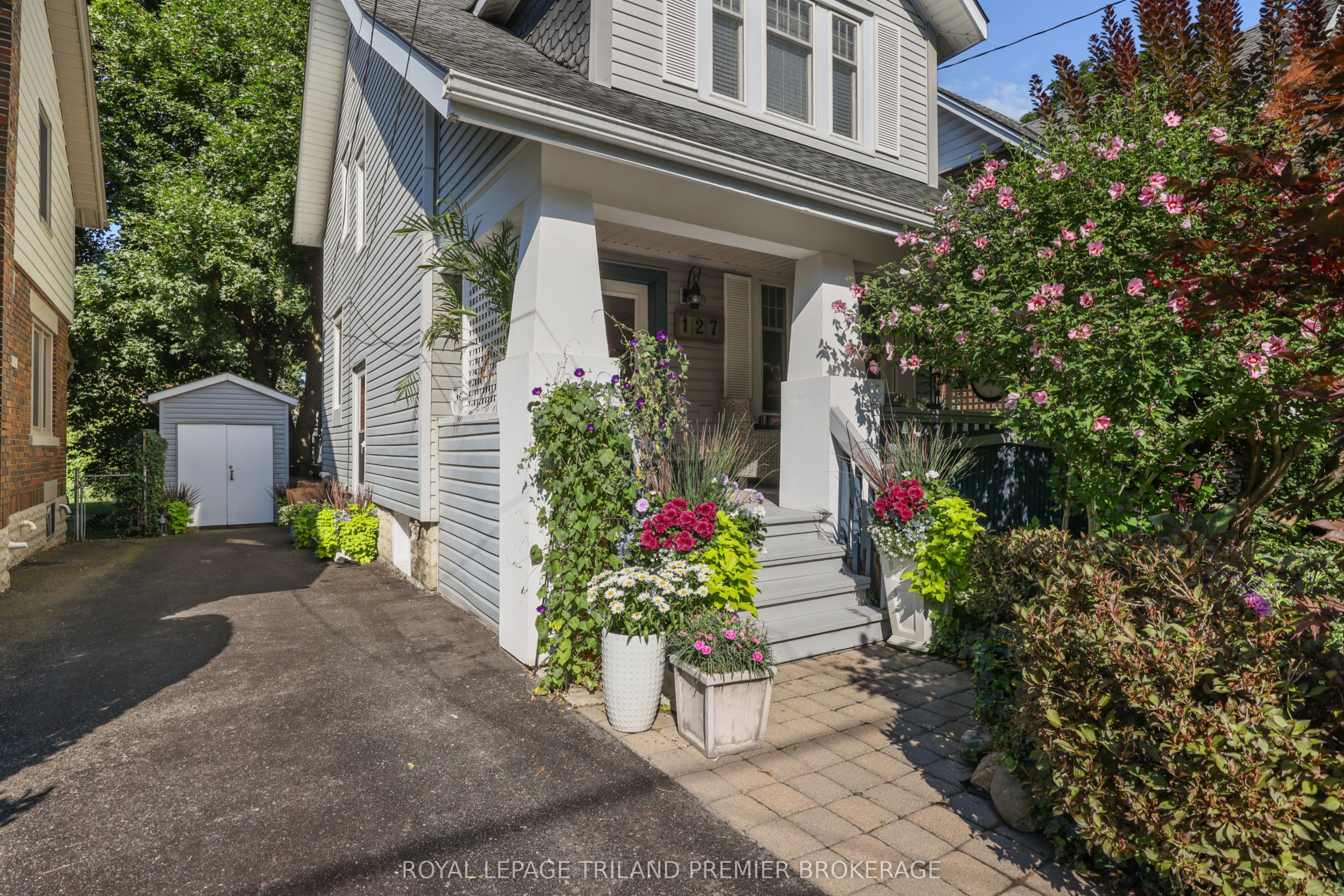 127 Thornton Avenue, London East, ON N5Y 2Y6 photo 2
