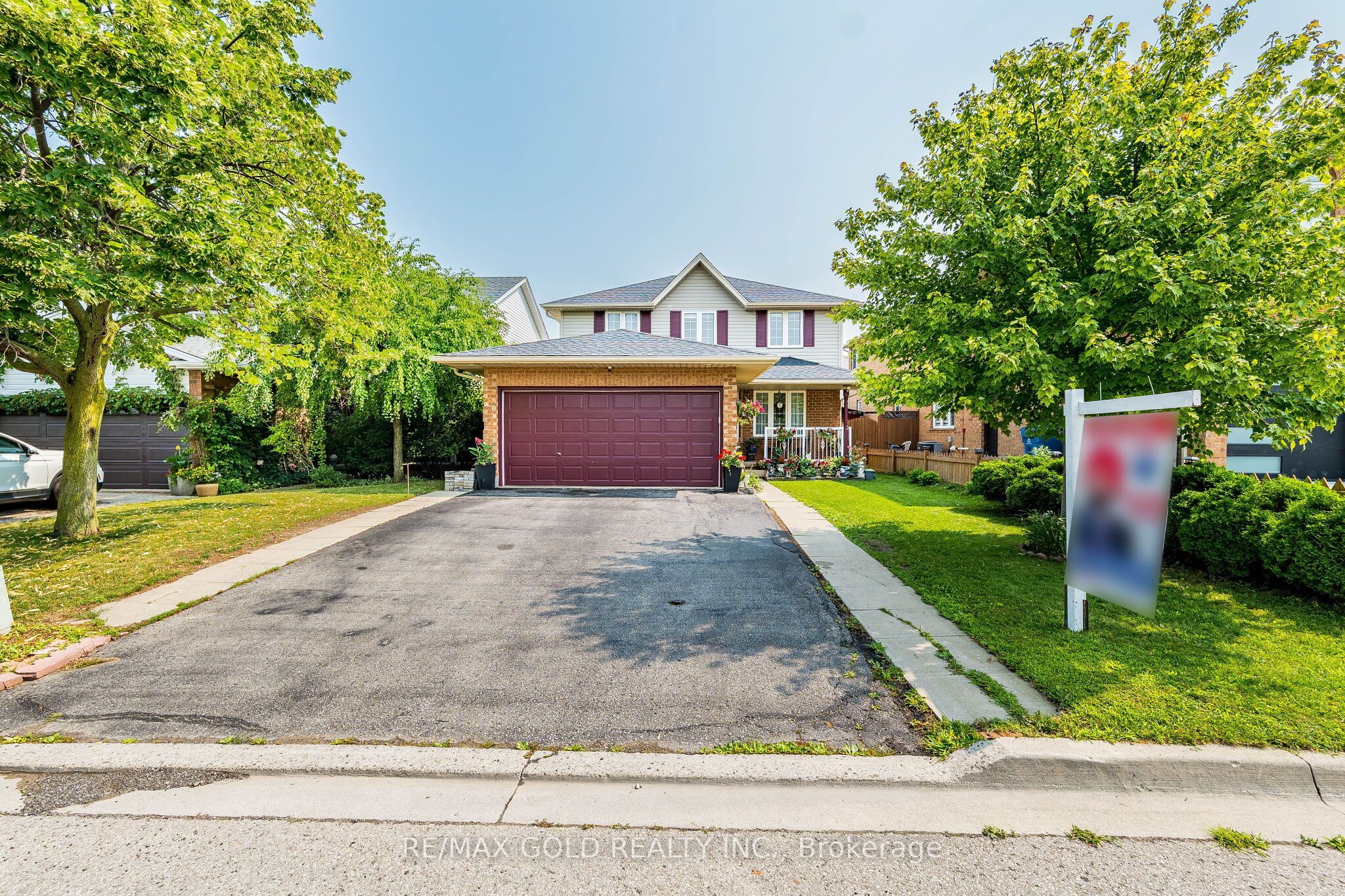 6 Moffatt Lane, Guelph, ON N1G 5E8