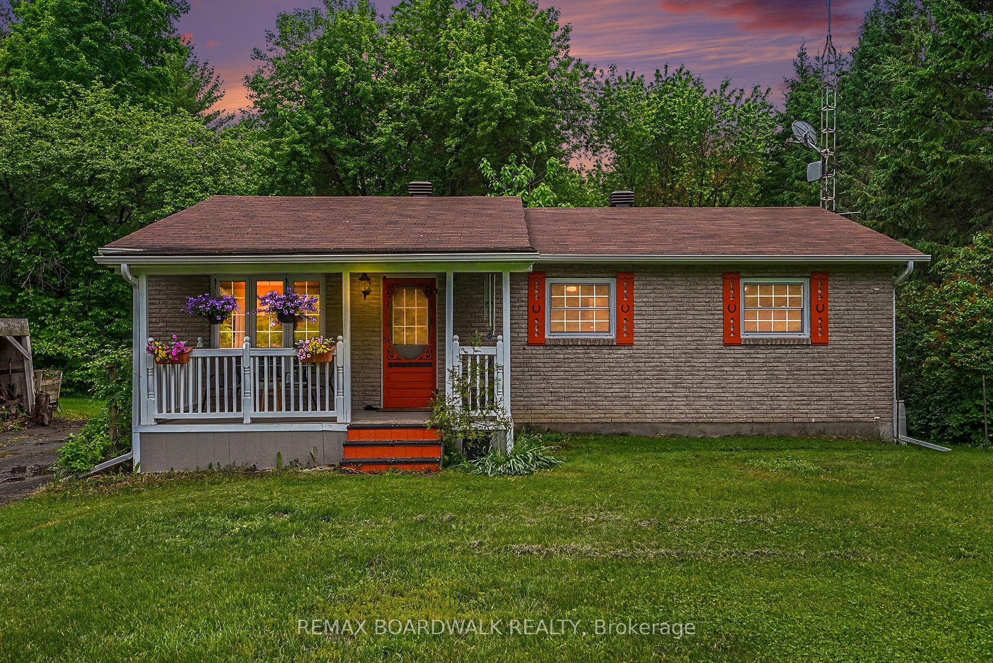 3260 Tolmies Corners Road, North Stormont, ON K0C 1C0