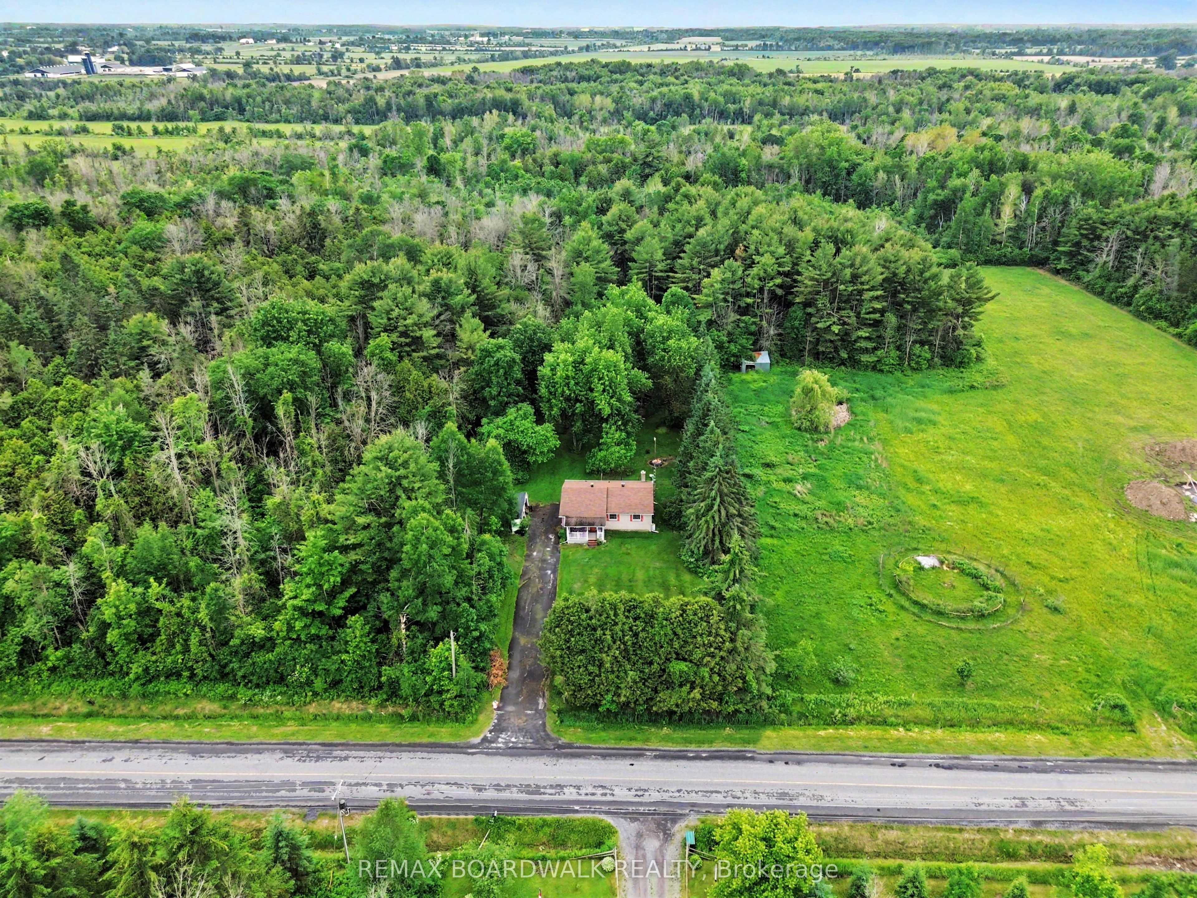 3260 Tolmies Corners Road, North Stormont, ON K0C 1C0 photo 5