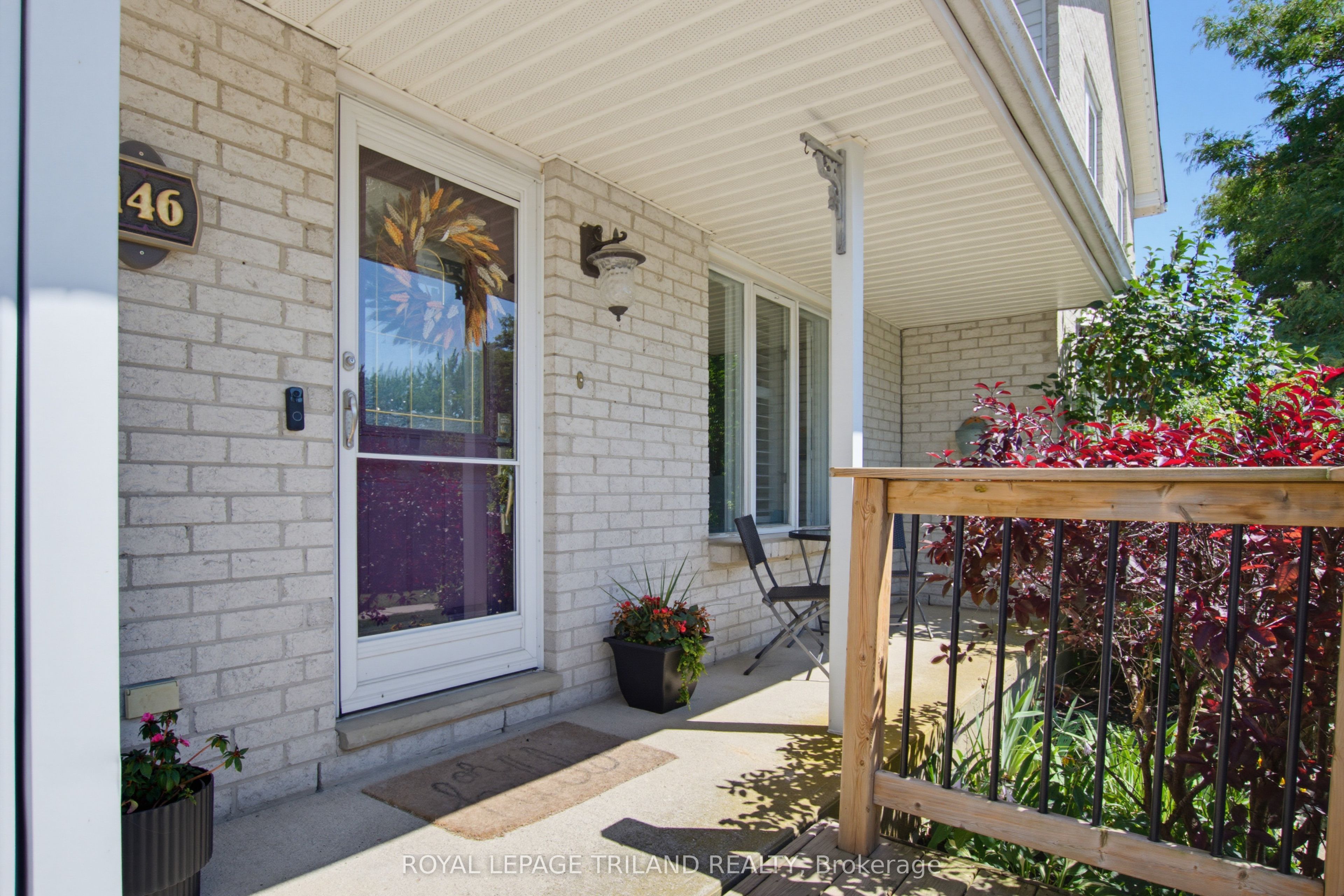 146 Golfdale Crescent, London South, ON N6C 5X3 photo 2
