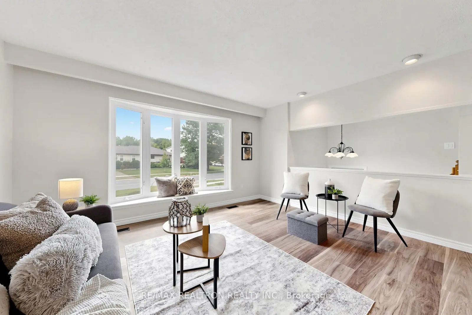 938 Whitefield Drive, Peterborough, ON K9J 7V9 photo 4
