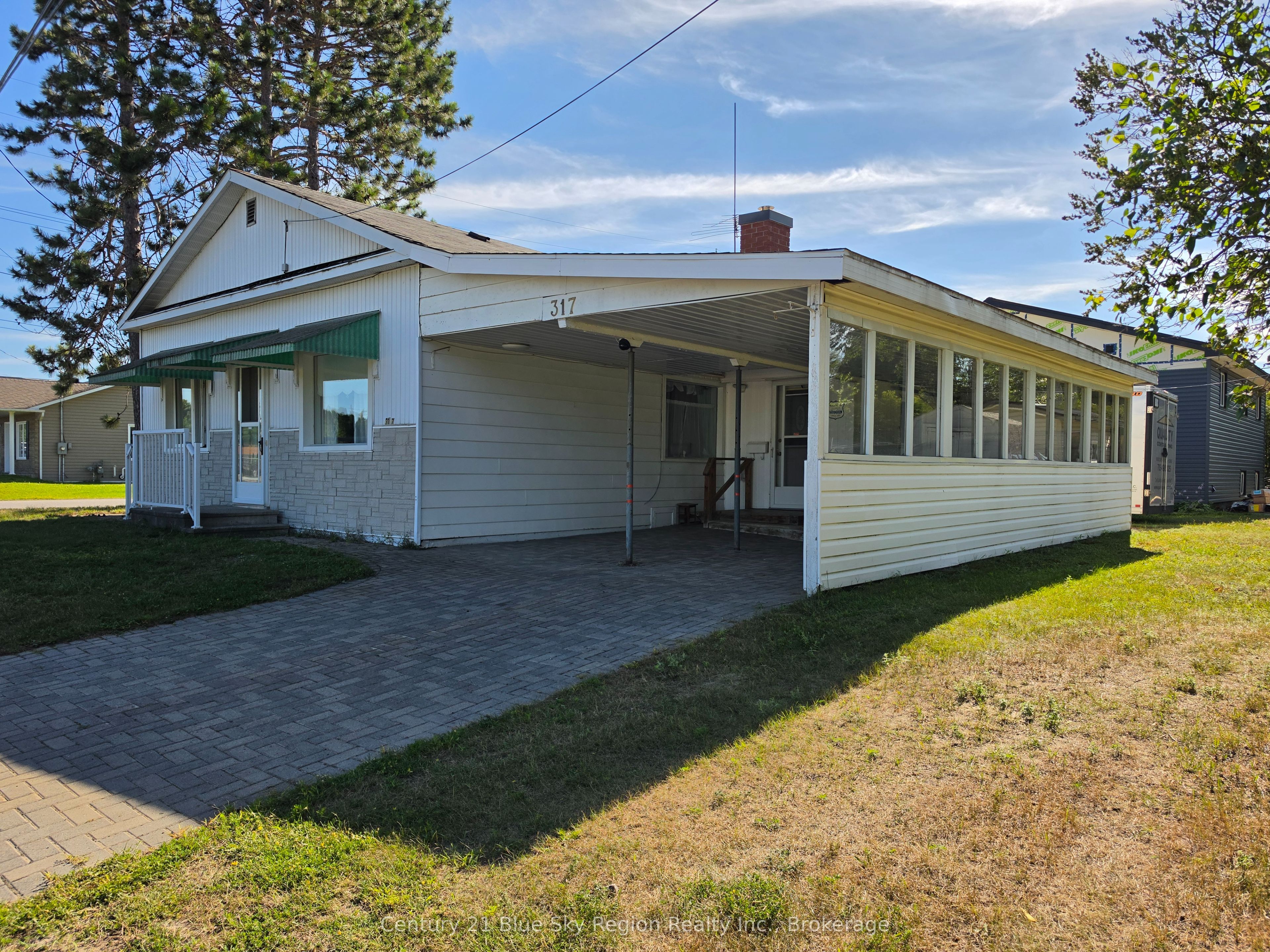 317 Nipissing Street, West Nipissing, ON P2B 3A7 photo 2