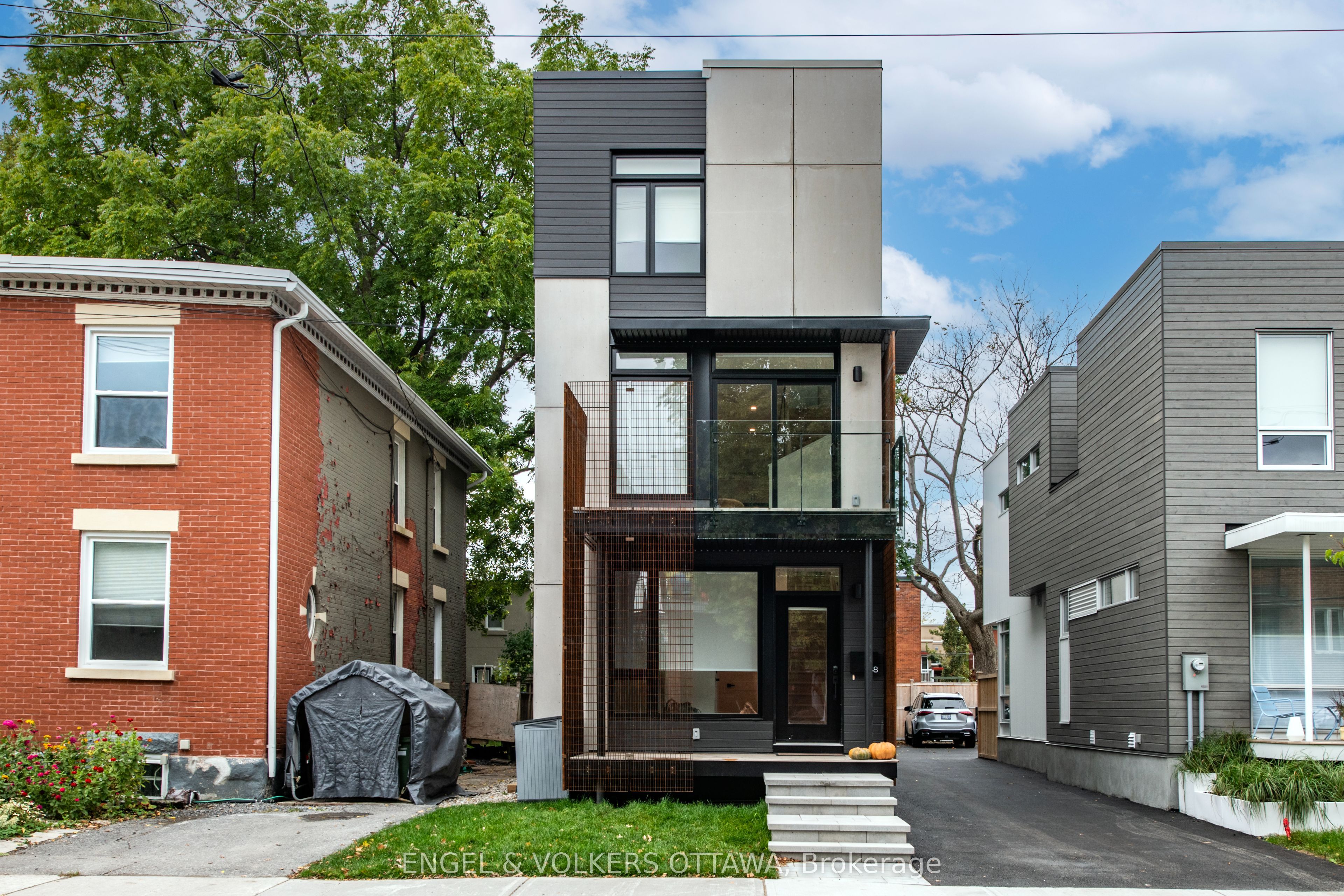 88B Hamilton Avenue N, Tunneys Pasture and Ottawa West, ON K1Y 1B9