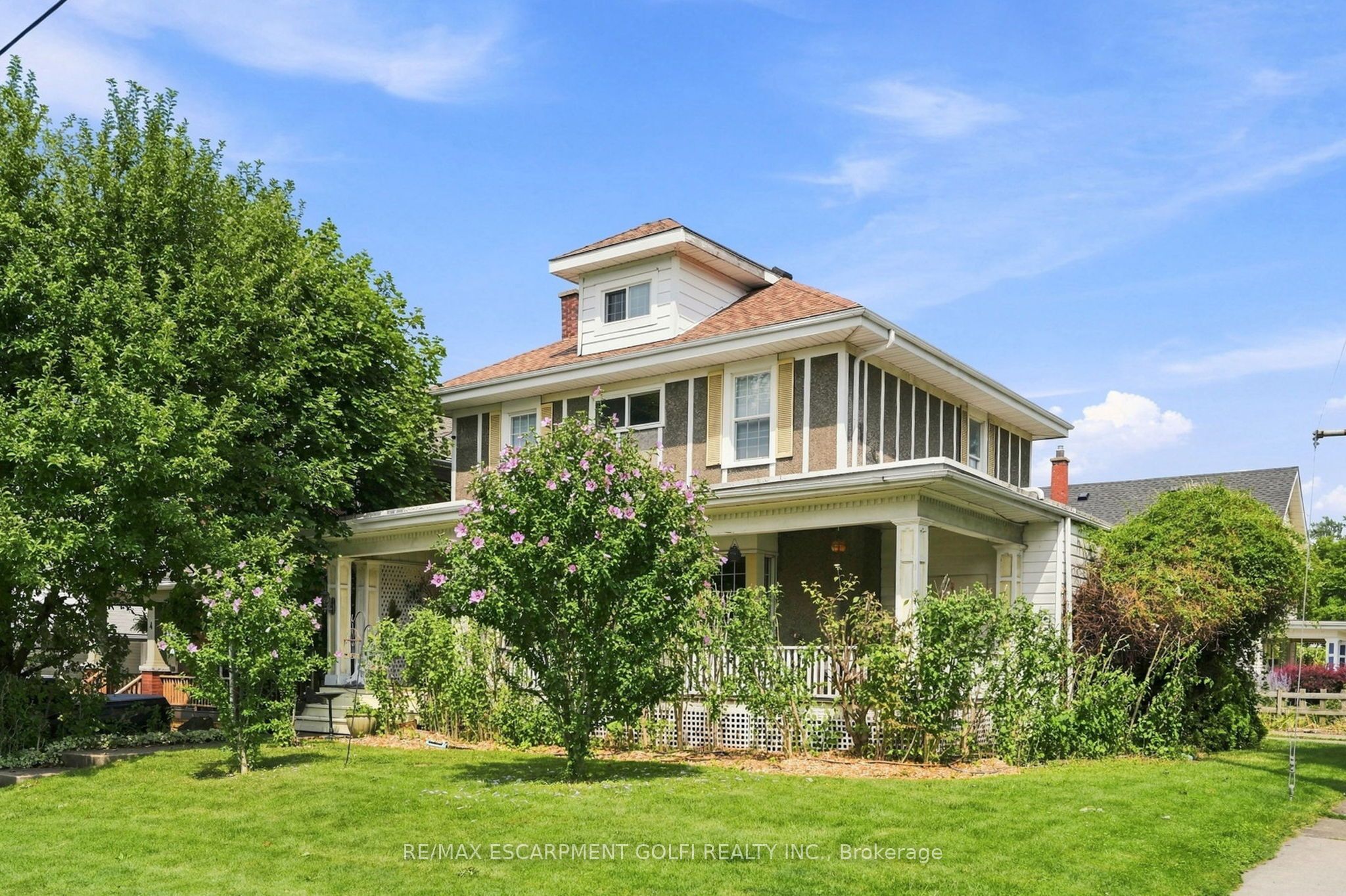 2 Carleton Street, Thorold, ON L2V 2A3