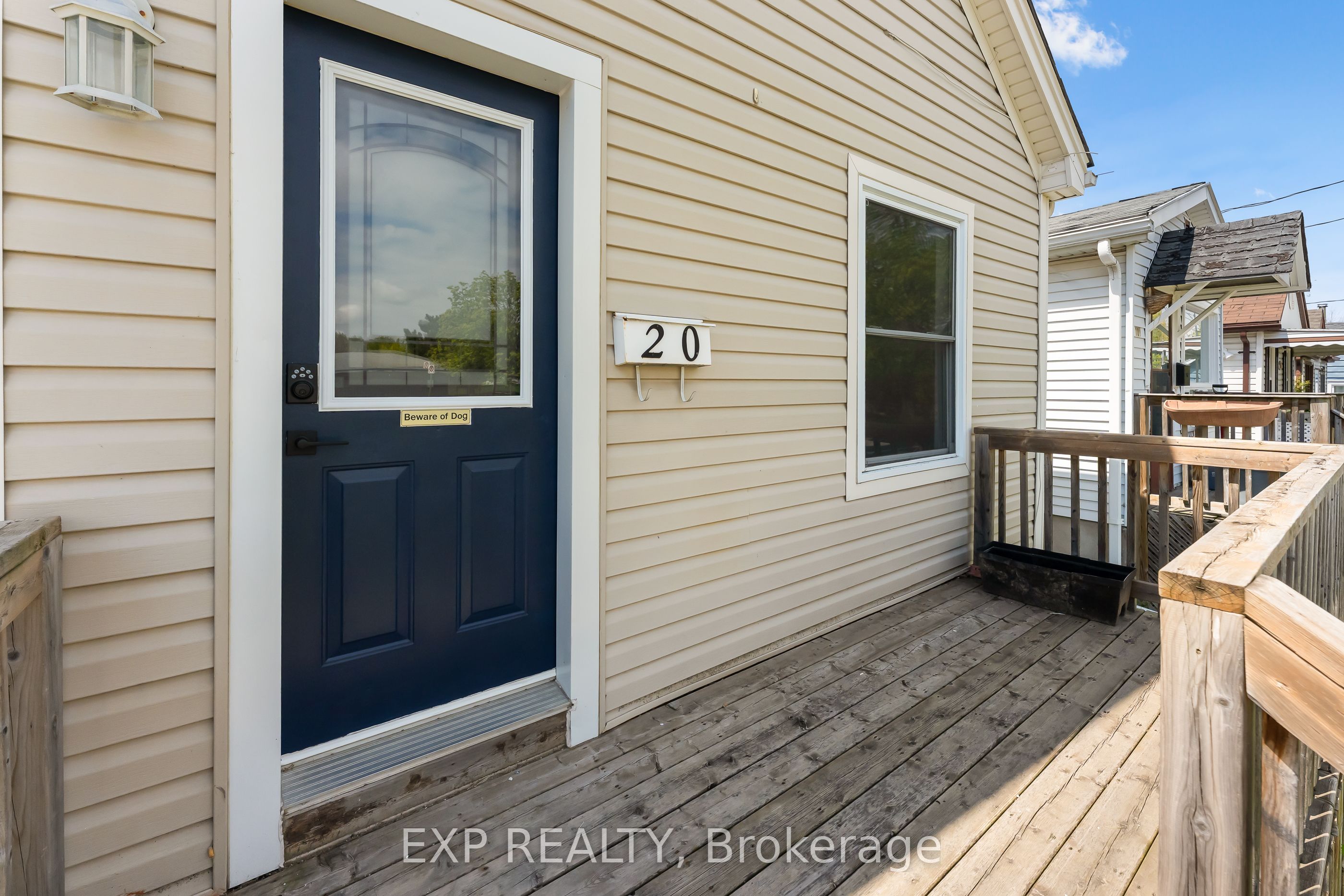 20 Lloyd Street, St. Catharines, ON L2S 2N8 photo 4