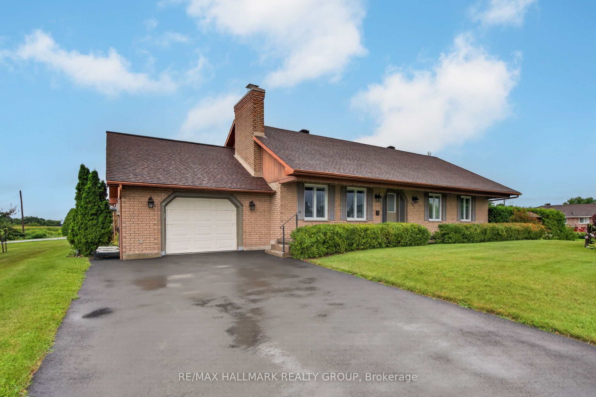 24 Bergevin Street, The Nation, ON K0C 2B0 photo 2