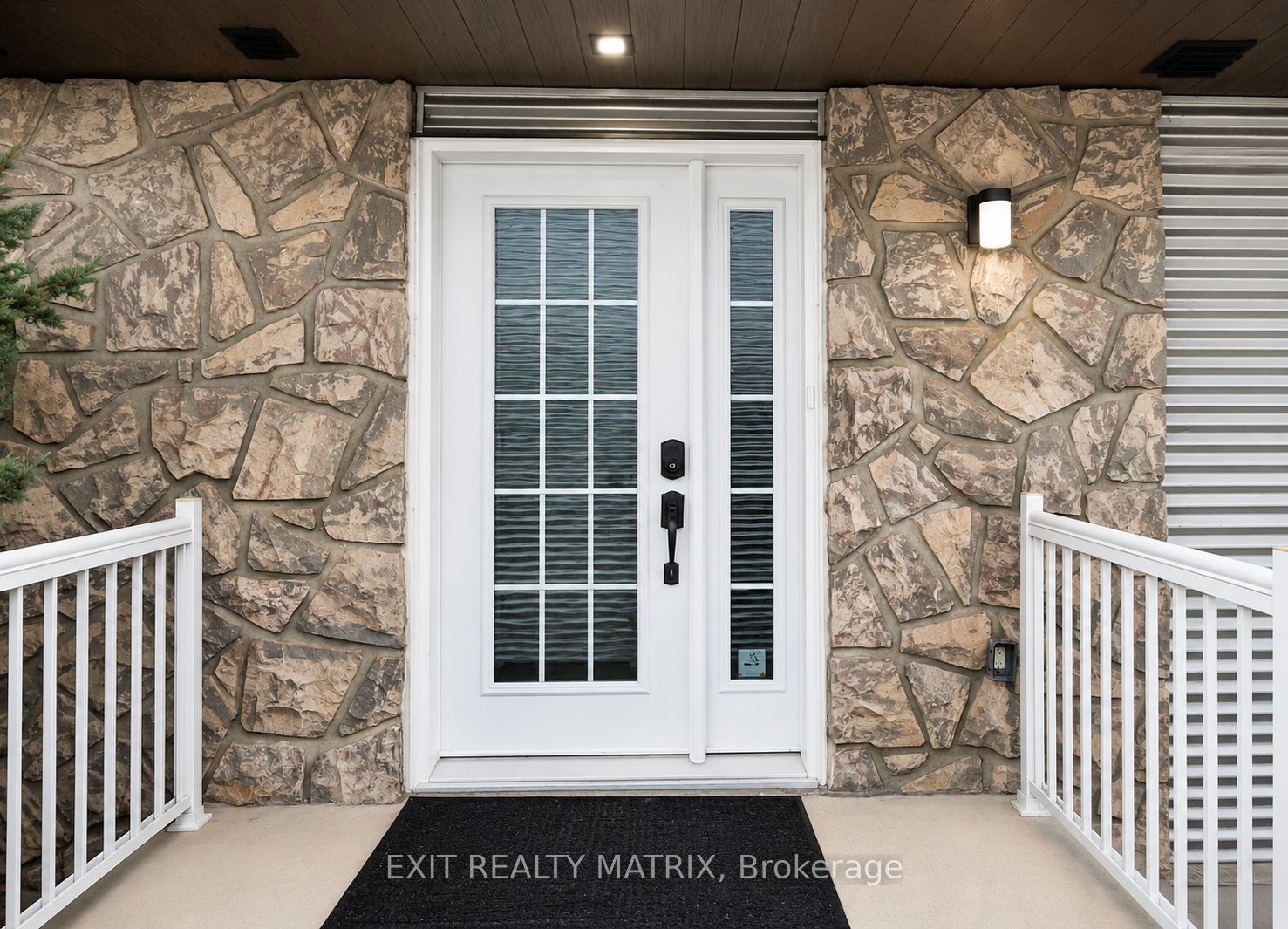 785 NOTRE DAME Street A, Russell, ON K0A 1W0