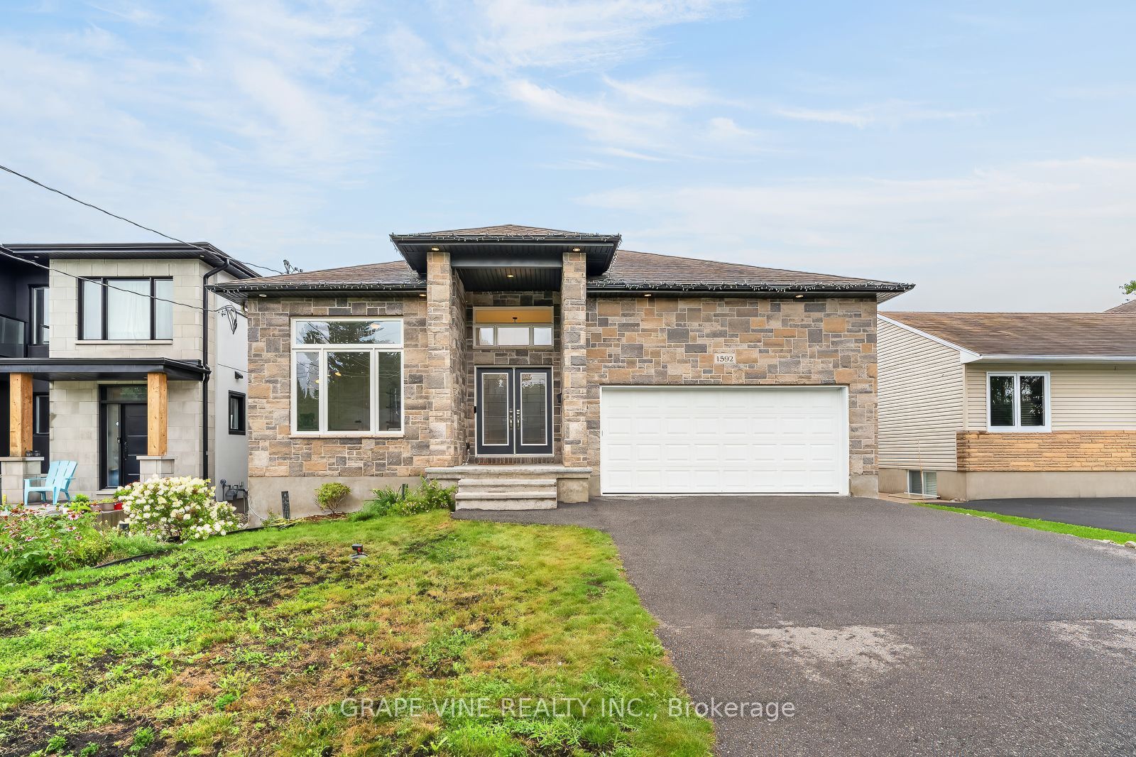 1592 Rosebella Avenue, Blossom Park - Airport and Area, ON K1T 1G1 photo 2