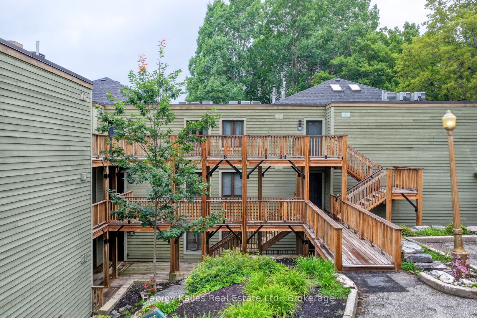 26 Deerhurst Golfview Drive 303, Huntsville, ON P1H 1A9 photo 5