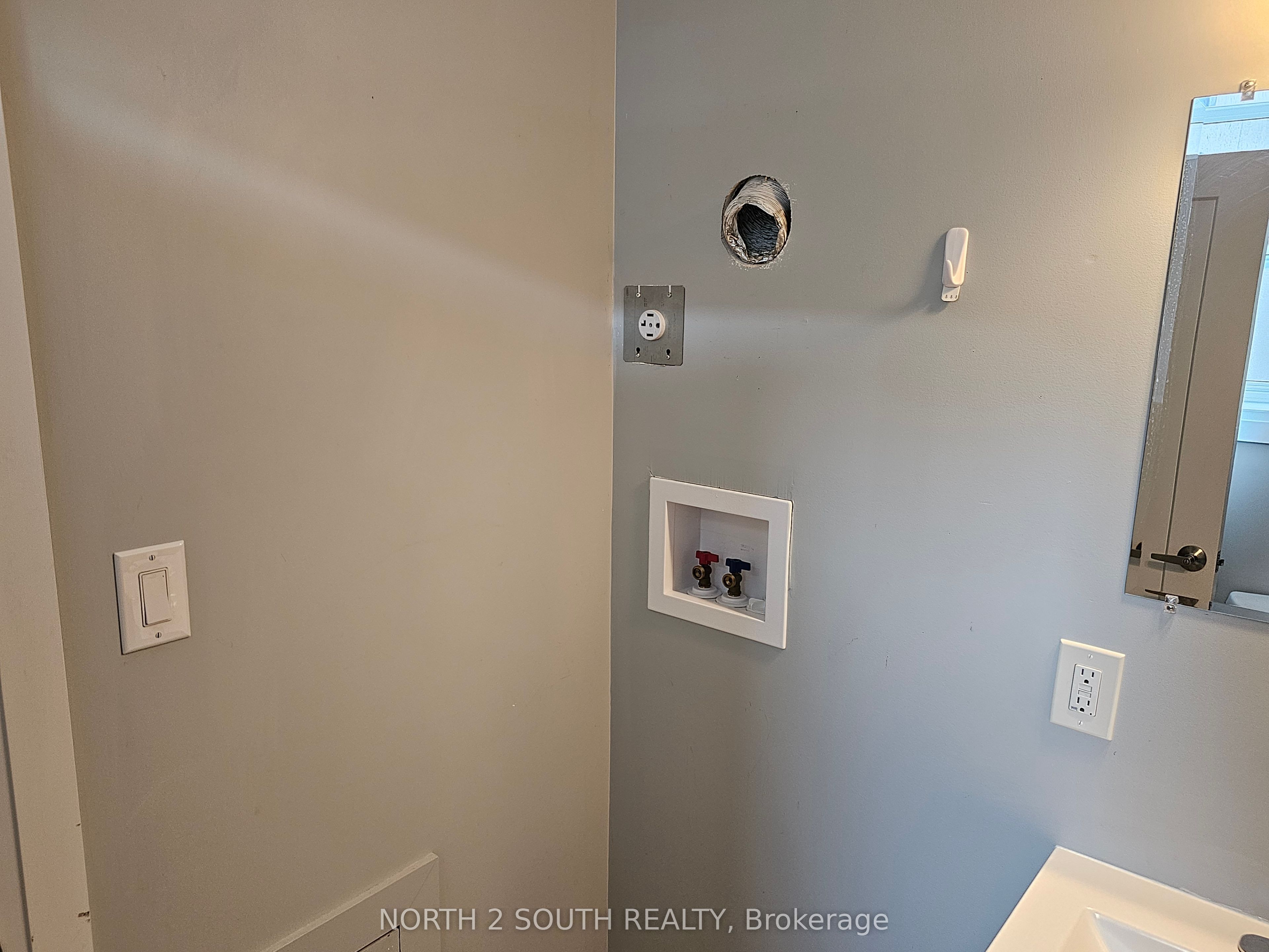 427 Colborne Street 5, Brantford, ON N3S 3N5 photo 5