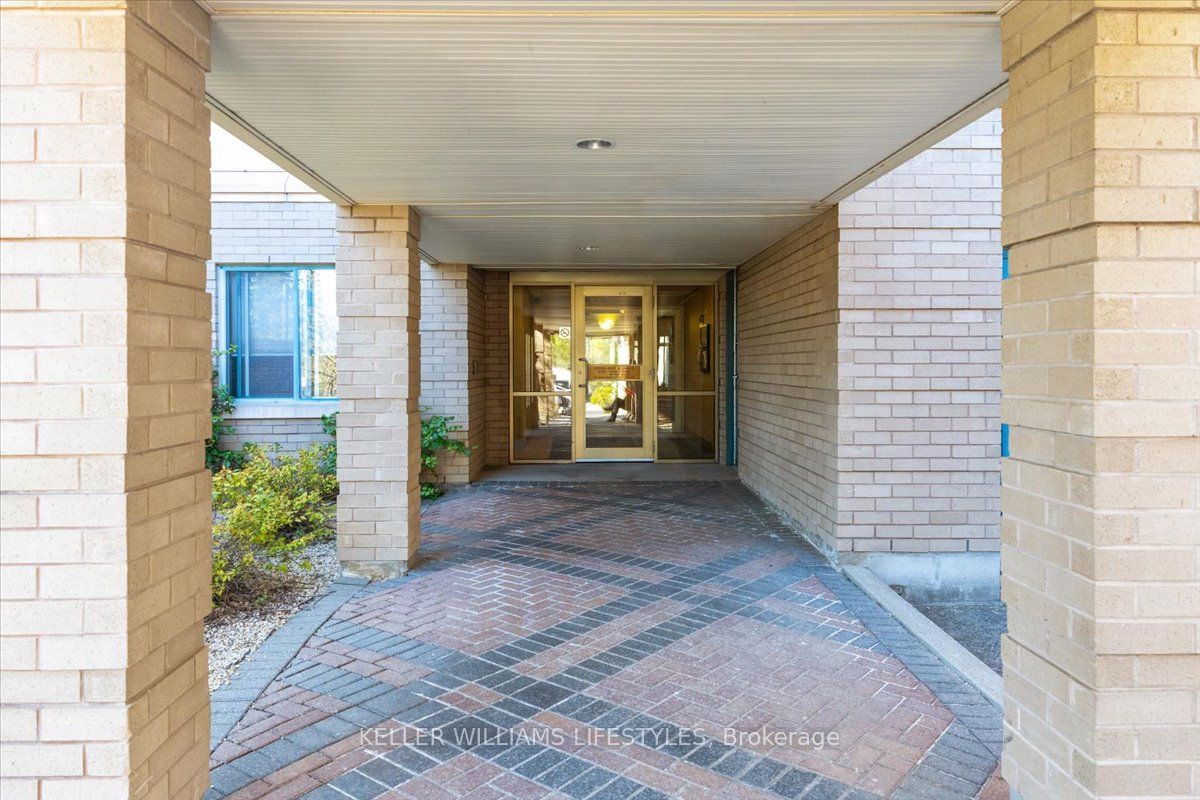 511 Gainsborough Road 113, London North, ON N6G 4Z5 photo 3