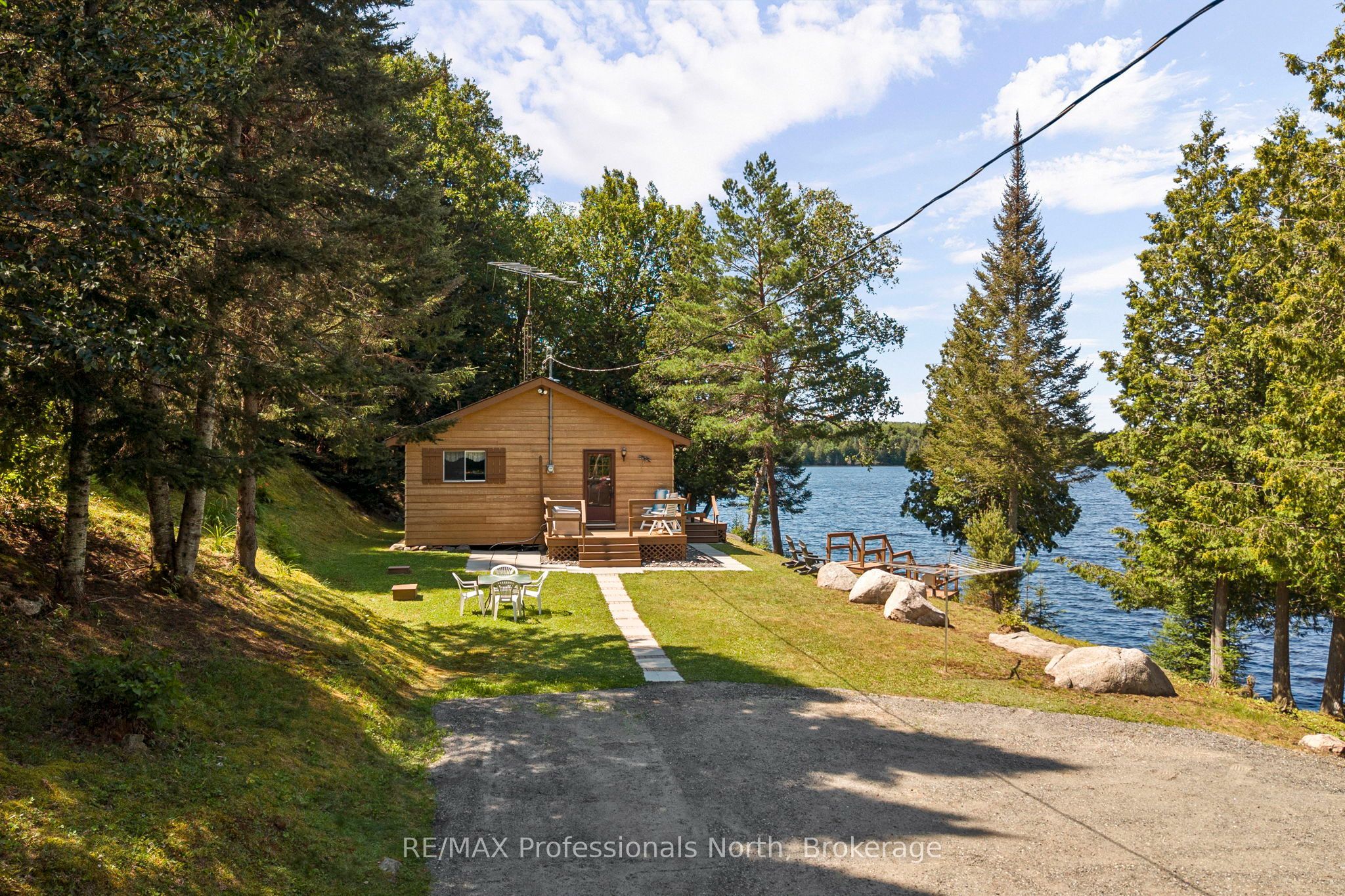 1516 Deer Lake Road, Perry, ON P0A 1J0
