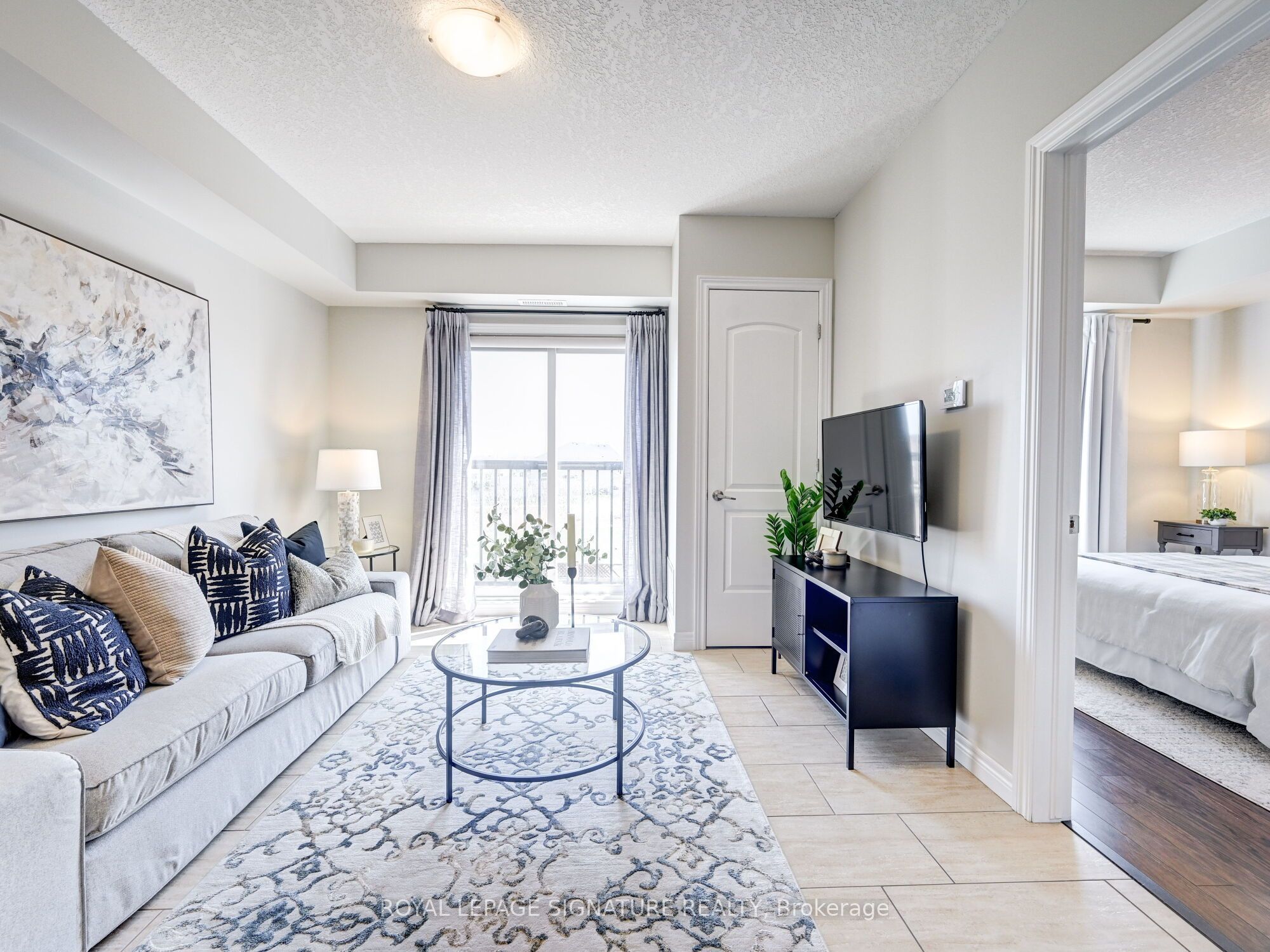 886 Golf Links Road 205, Hamilton, ON L9K 1J8 photo 3