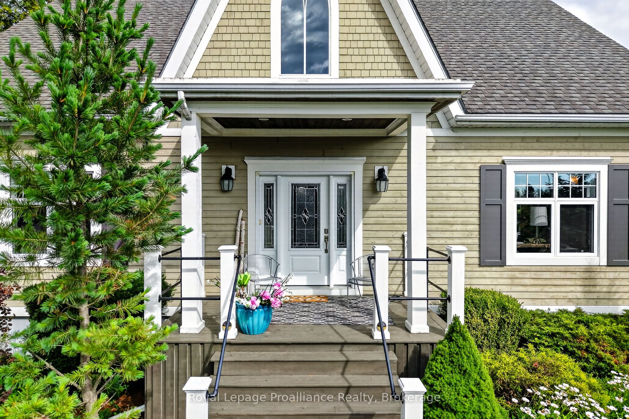 3889 Burnham Street N, Hamilton Township, ON K9A 4J9 photo 4