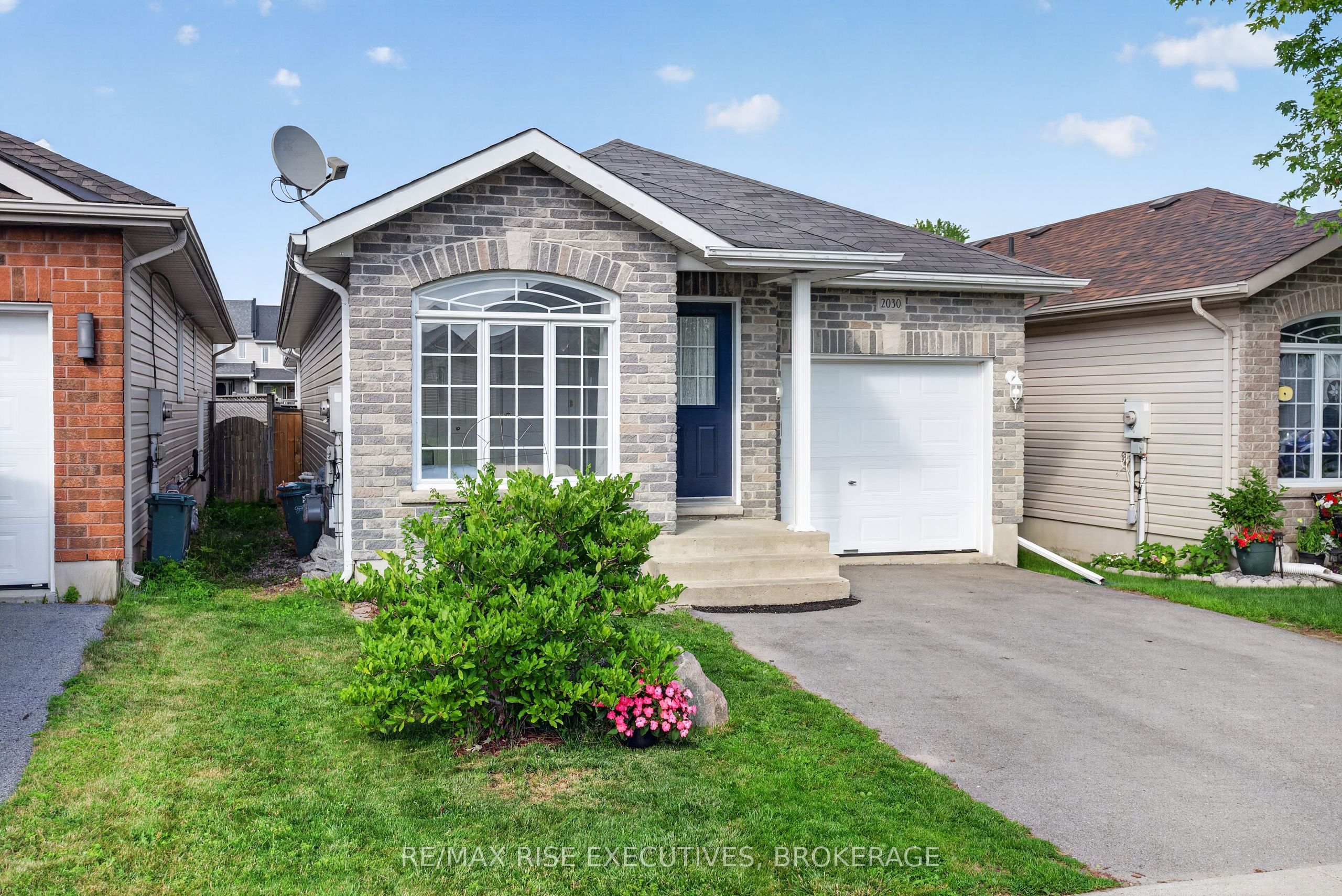 2030 Swanfield Street, Kingston, ON K7M 0A7 photo 2