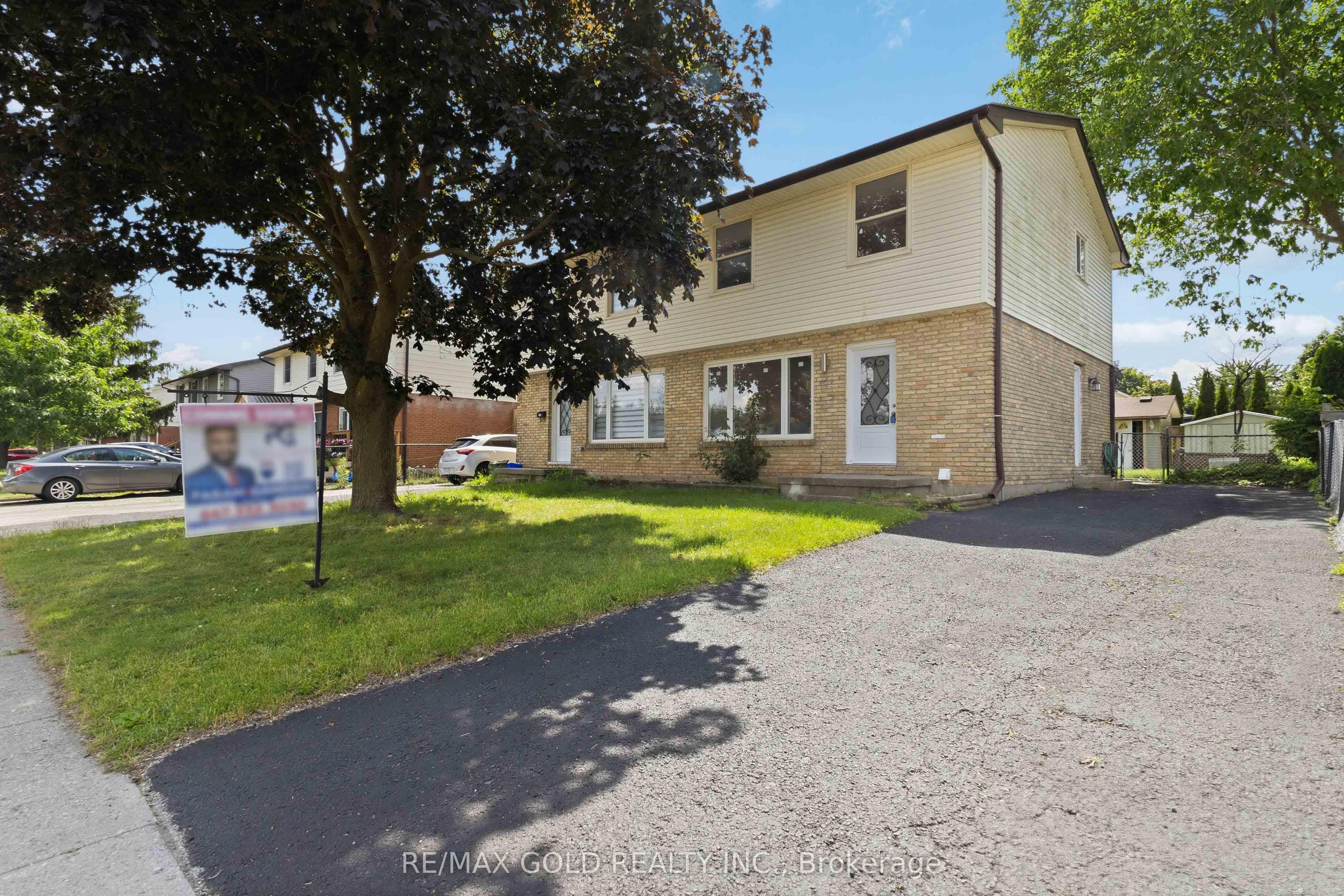 318 Admiral Drive, London East, ON N5V 1J1