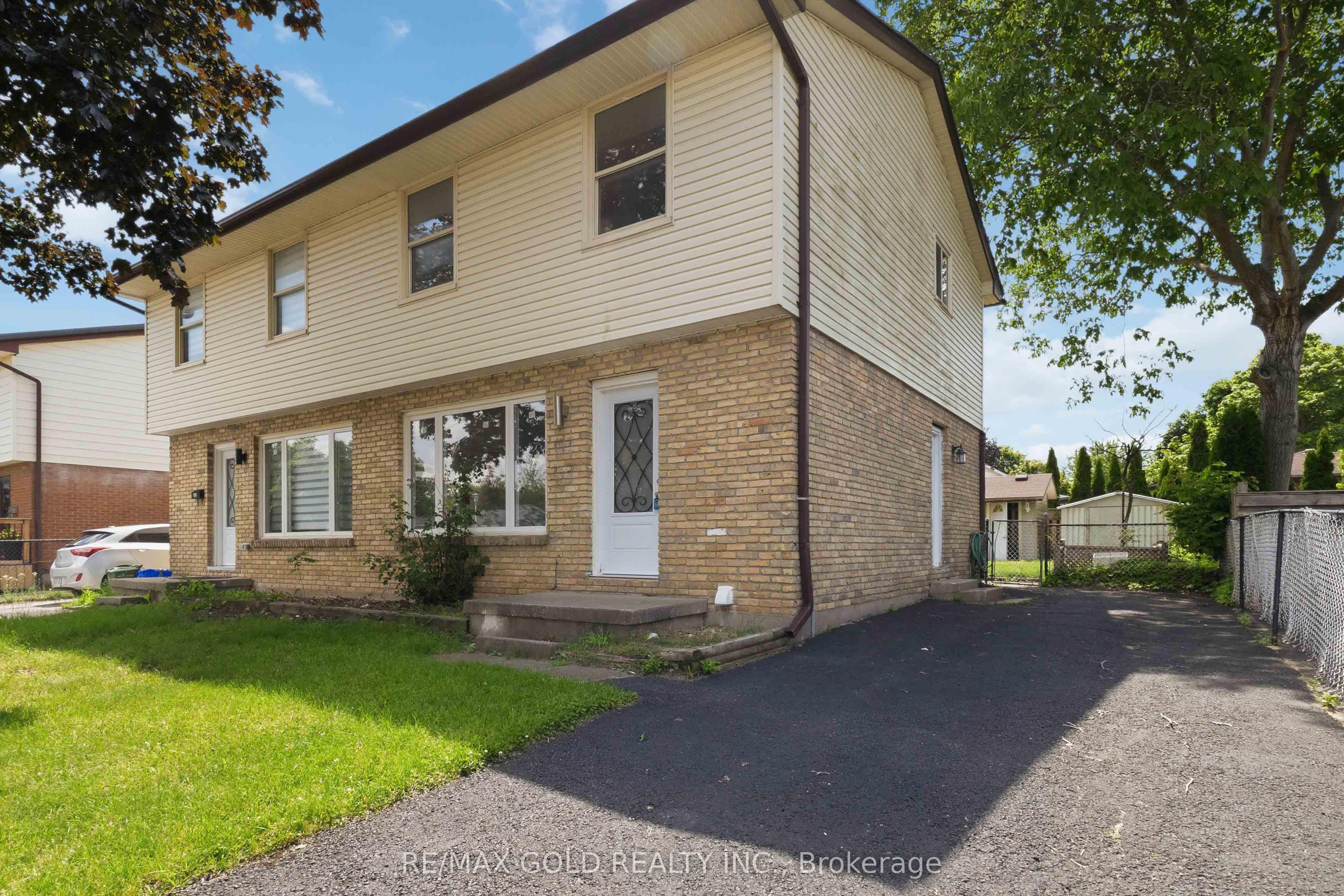 318 Admiral Drive, London East, ON N5V 1J1 photo 2