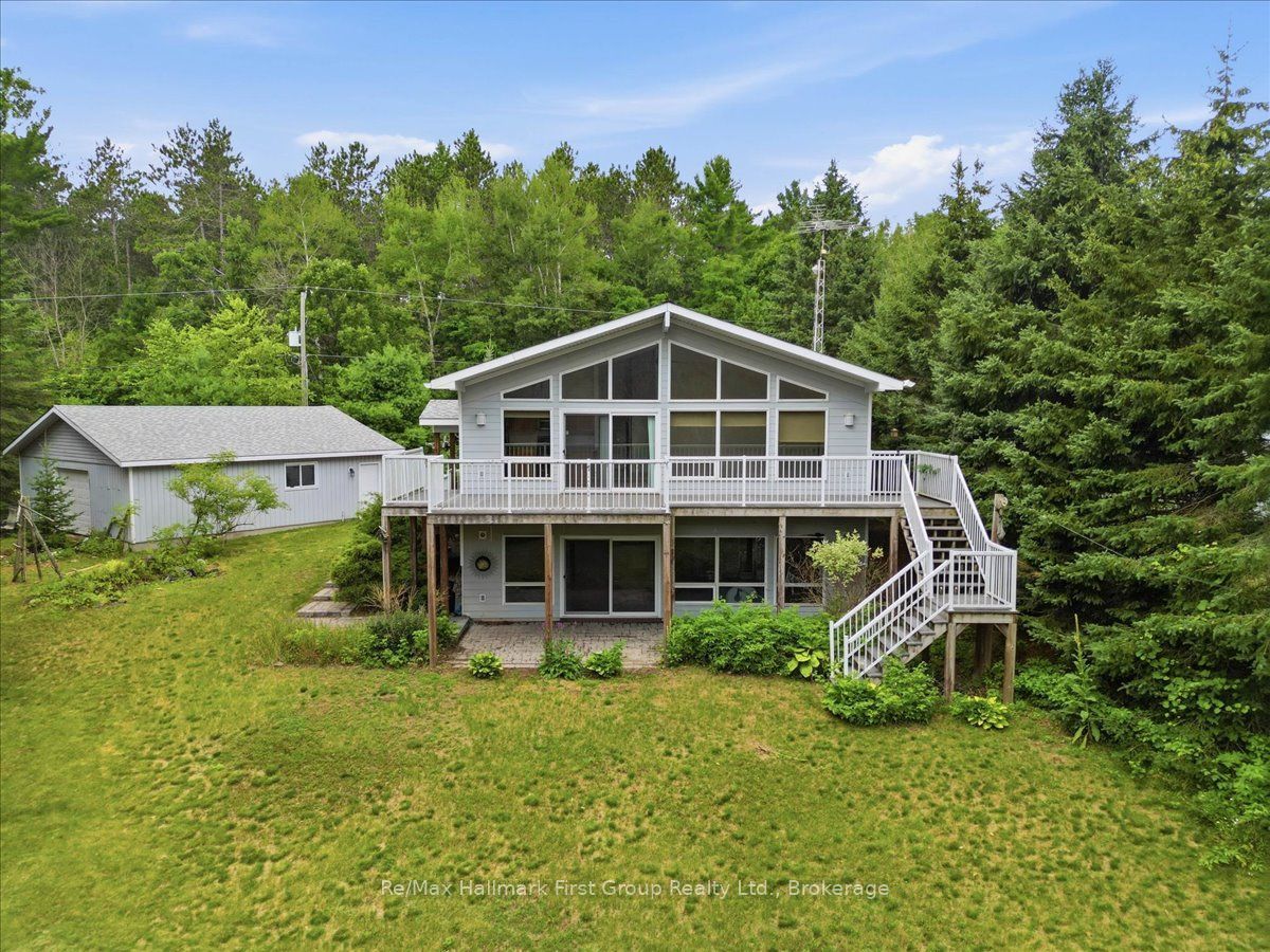 32 Skootamatta Lane, Tweed, ON K0K 3J0