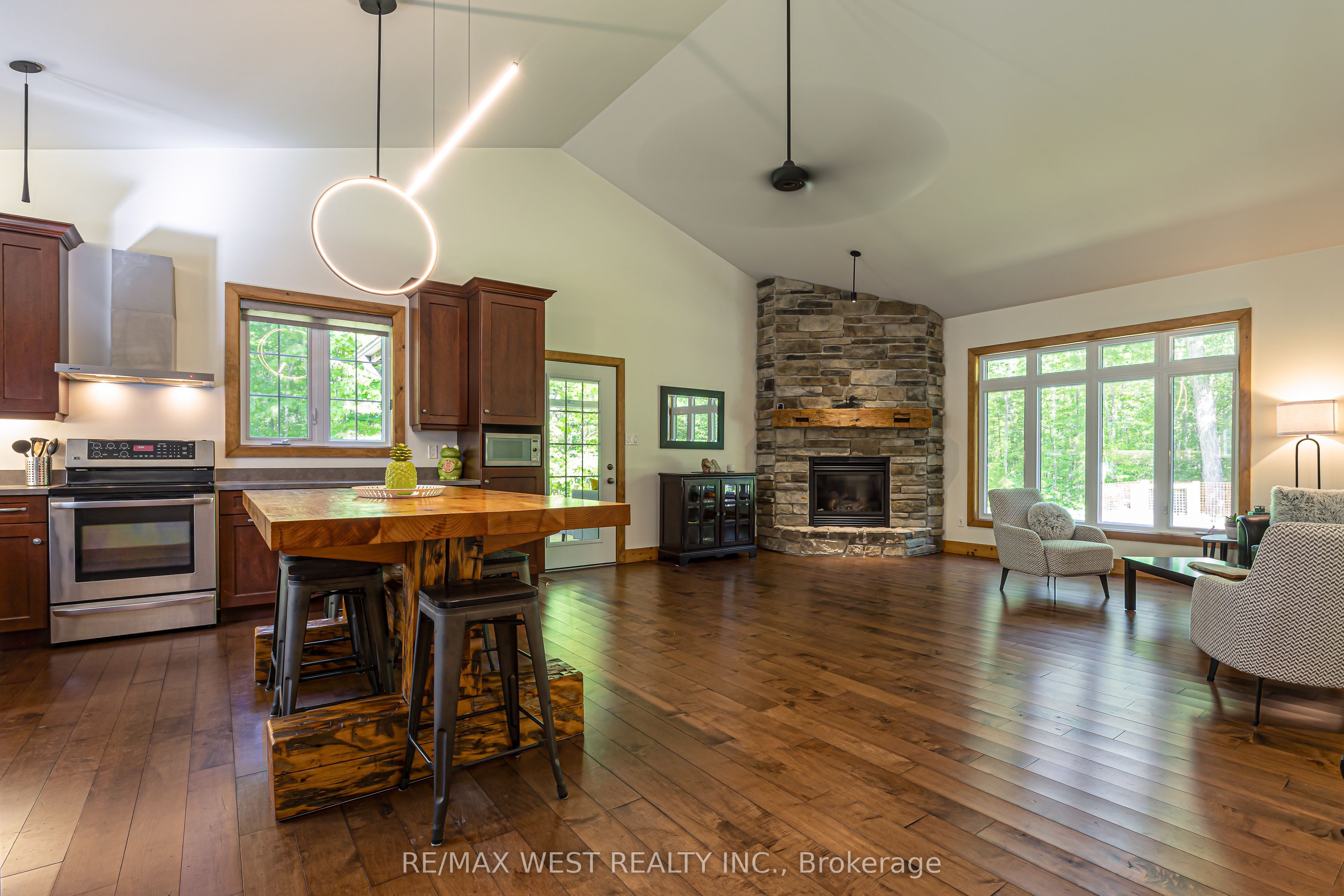 215 Flatrock Road, Tweed, ON K0K 2Y0 photo 4