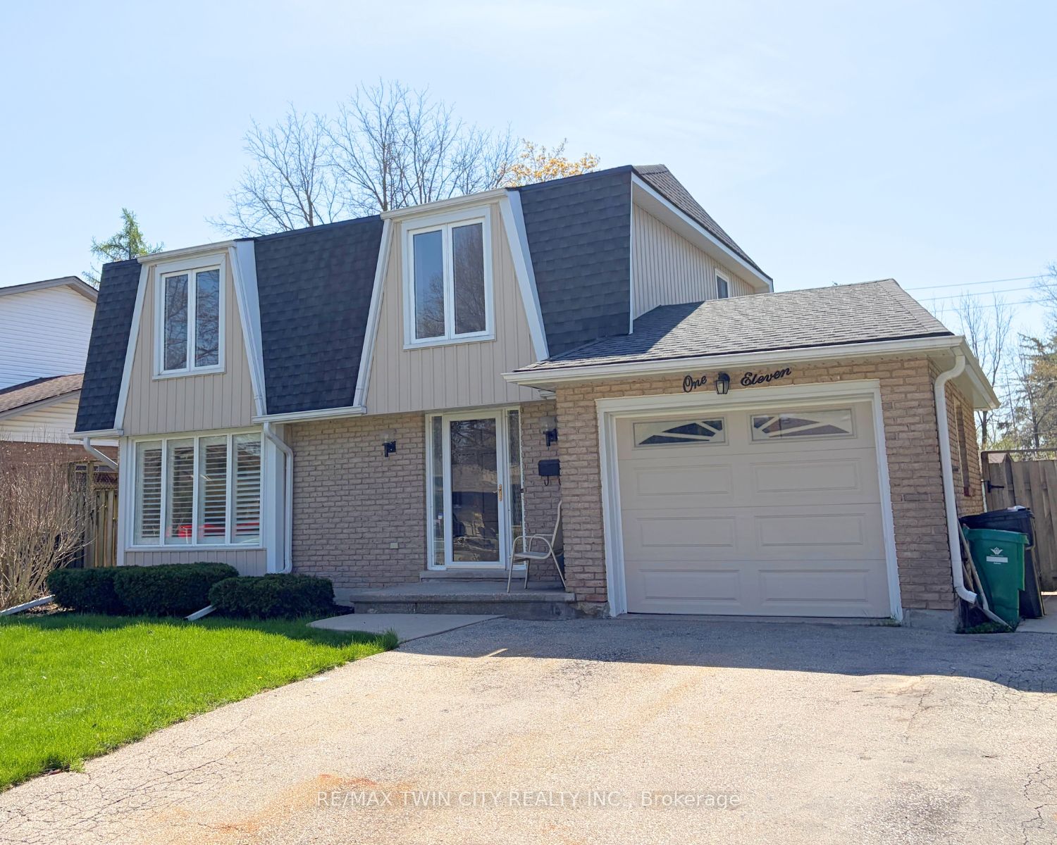 111 Manor Drive, Kitchener, ON N2A 2T9