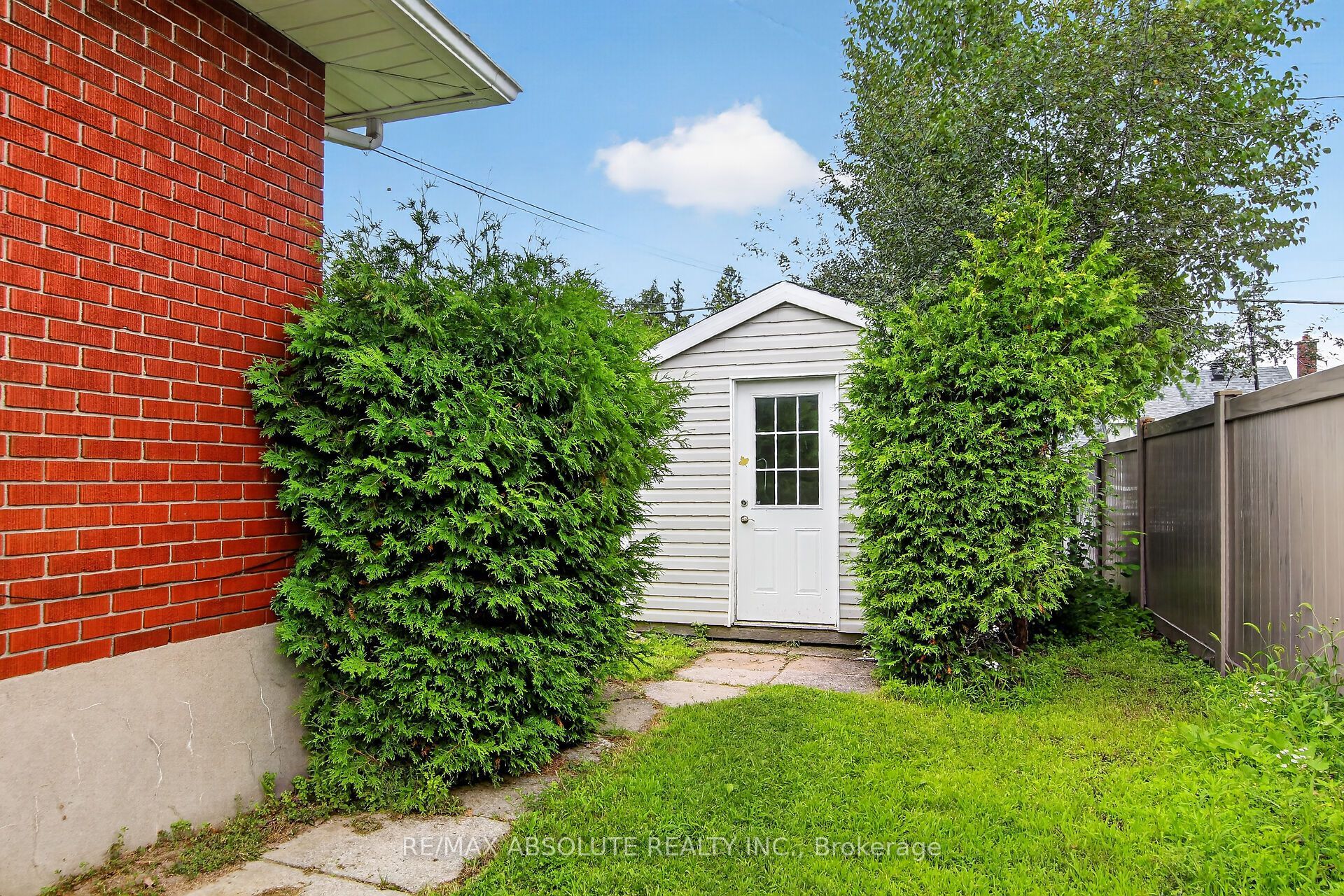 511 Penhill Avenue, Alta Vista and Area, ON K1G 0V5 photo 4