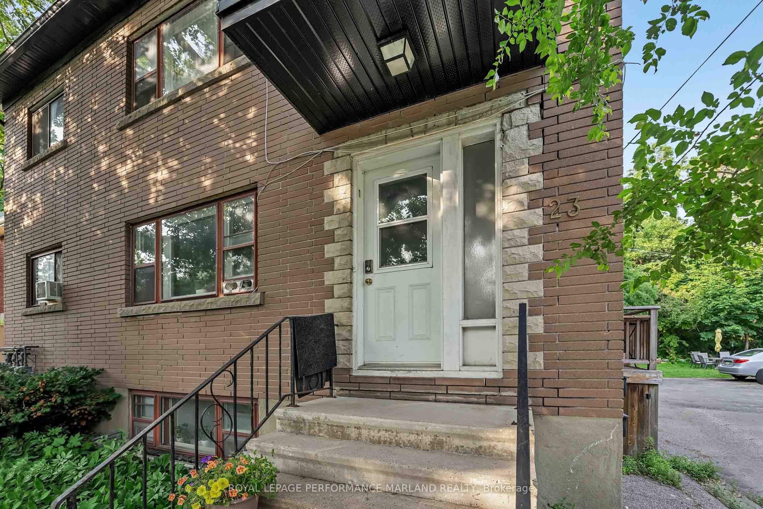 23 Barton Street B, Glebe - Ottawa East and Area, ON K1S 4R6 photo 2